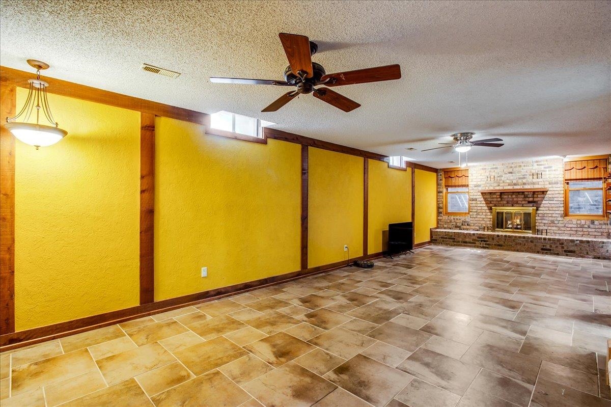 1326 S Bridgewater Ct, Wichita, Kansas image 22