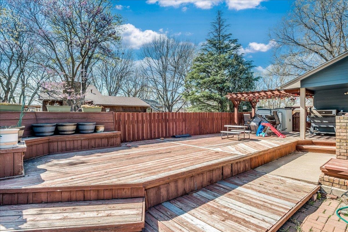 1326 S Bridgewater Ct, Wichita, Kansas image 32