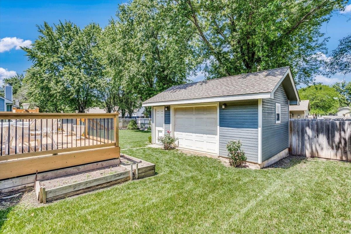 Derby, Kansas 67037, United States, 3 Bedrooms Bedrooms, ,3 BathroomsBathrooms,Residential,Pending,56792