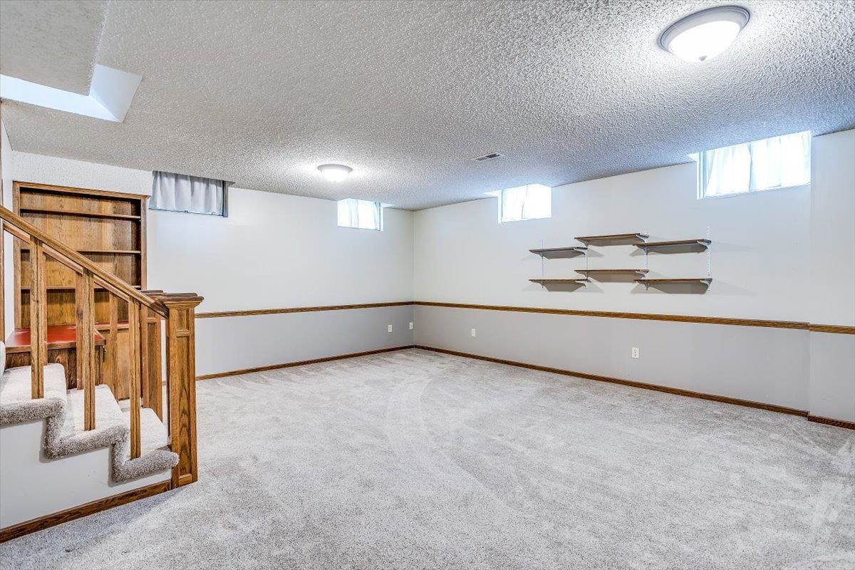 Derby, Kansas 67037, United States, 3 Bedrooms Bedrooms, ,3 BathroomsBathrooms,Residential,Pending,56792