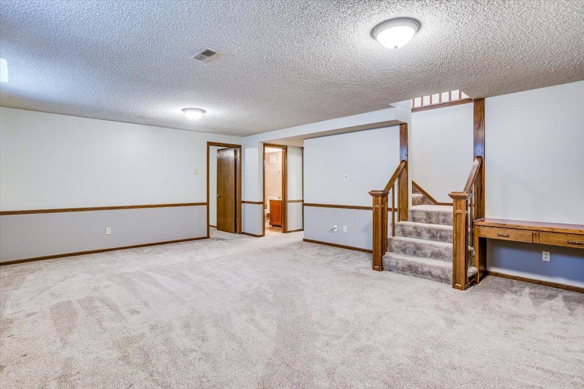 Derby, Kansas 67037, United States, 3 Bedrooms Bedrooms, ,3 BathroomsBathrooms,Residential,Pending,56792