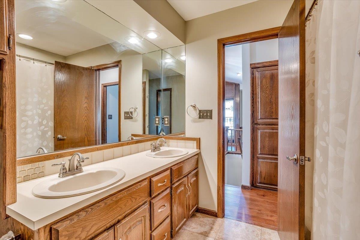 Derby, Kansas 67037, United States, 3 Bedrooms Bedrooms, ,3 BathroomsBathrooms,Residential,Pending,56792