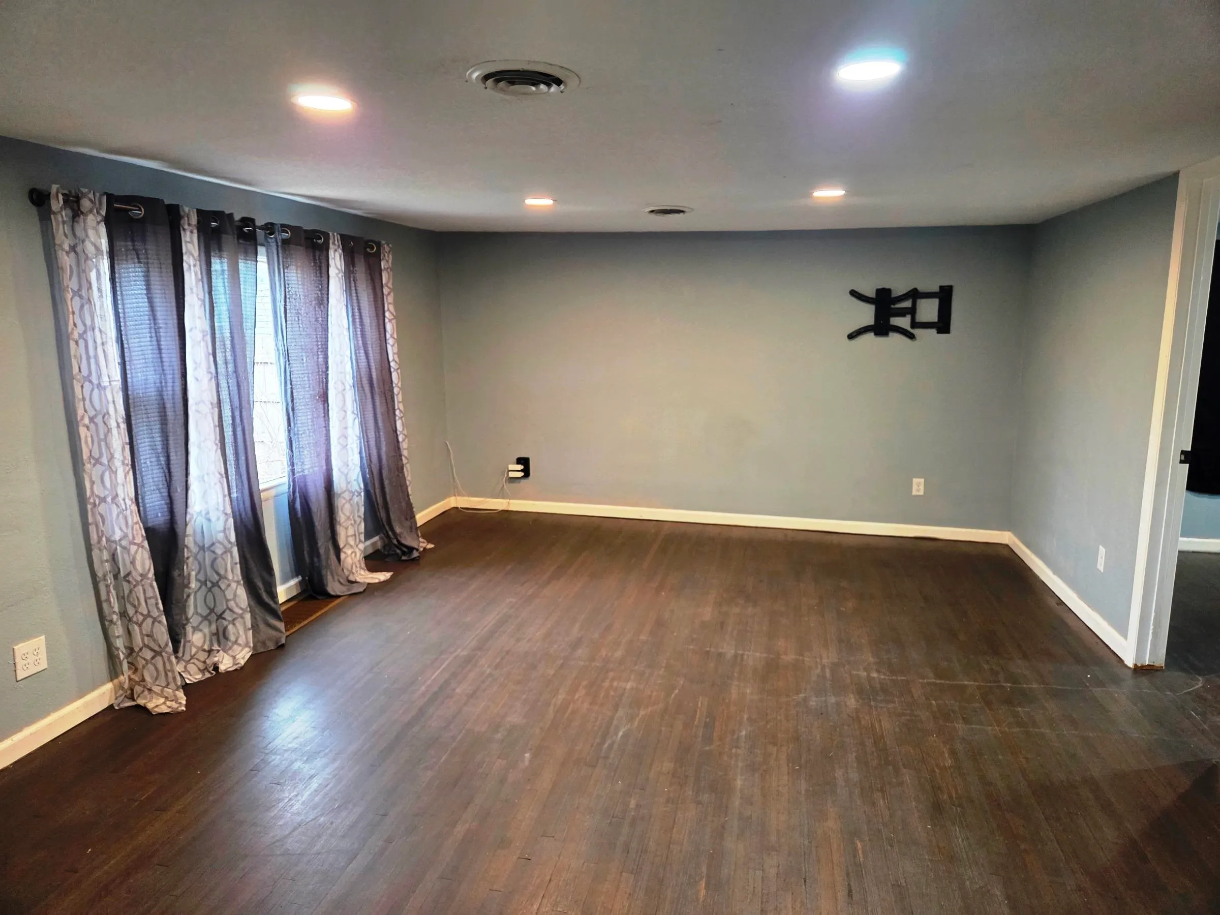 Wichita, Kansas 67213, United States, 3 Bedrooms Bedrooms, ,2 BathroomsBathrooms,Residential,Active,255263