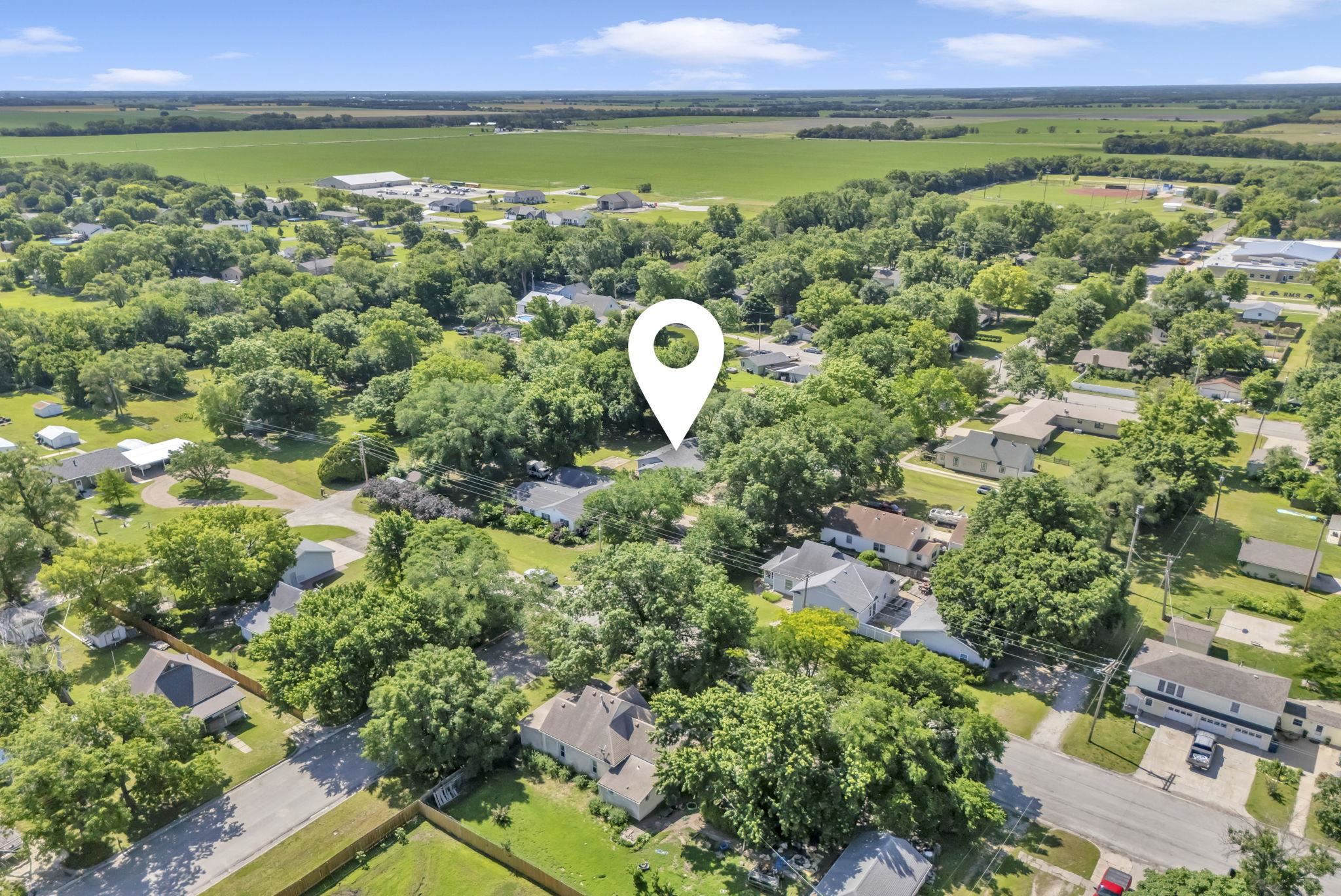 218 N Locust St, Whitewater, Kansas image 30
