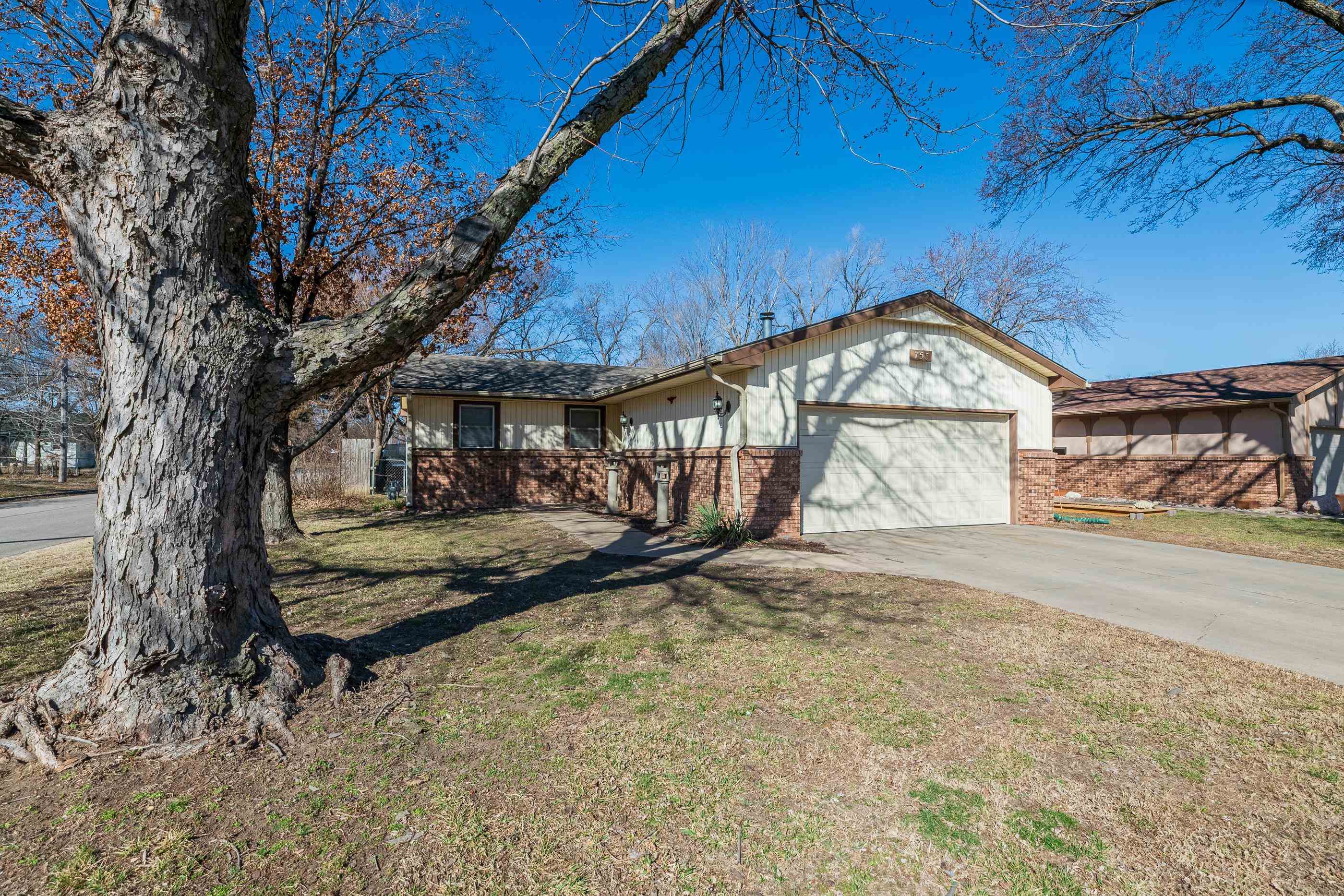 755 N Mount Carmel Ave, Wichita, Kansas image 1