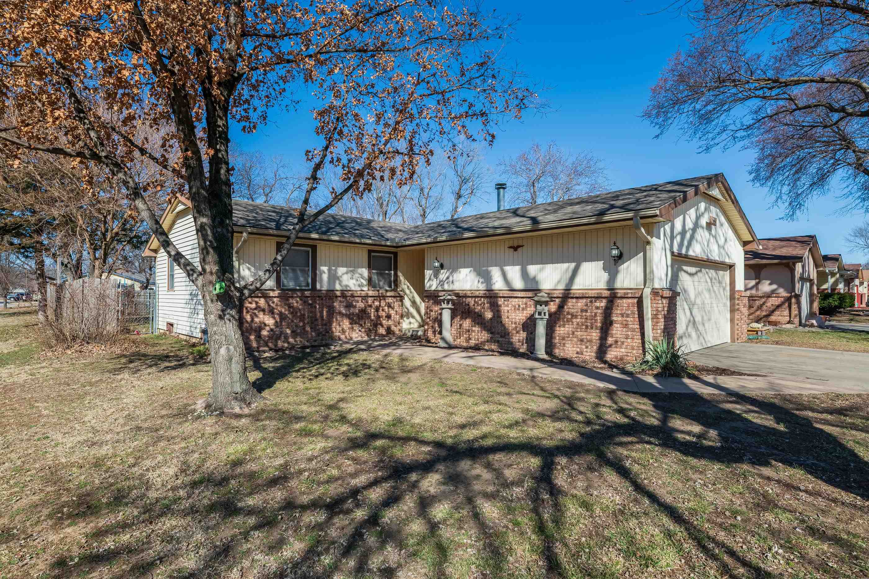 755 N Mount Carmel Ave, Wichita, Kansas image 2