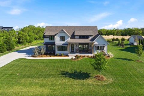 Homes For Sale - 200 Cedar Ranch Ct<br/> Derby, KS 67037