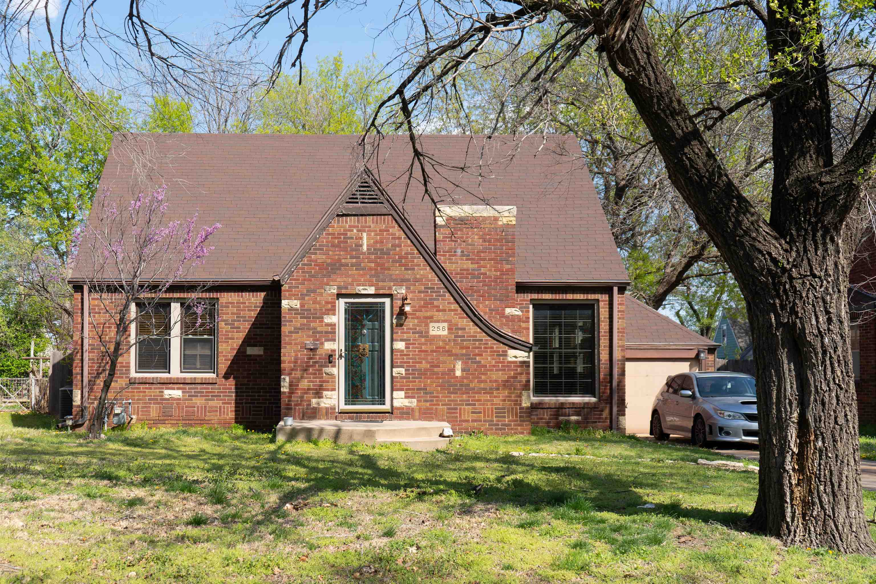 256 S Minneapolis Ave, Wichita, Kansas image 1