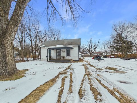 Homes For Sale - 208 S Sedgwick Ave<br/> Harvey County, Burrton, KS 67020