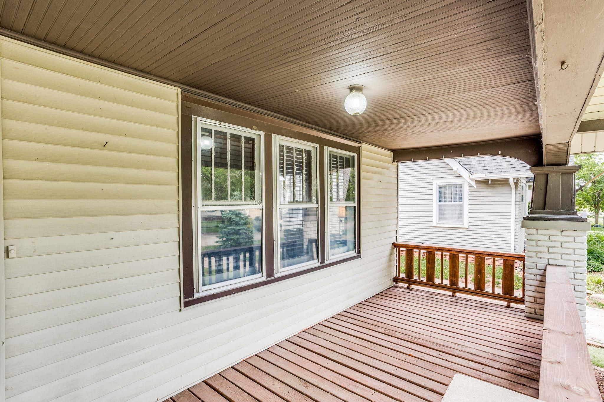 714 N Porter Ave, Wichita, Kansas image 2
