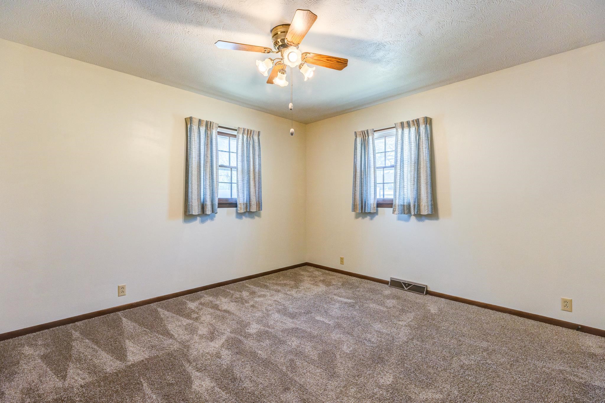 727 E Magnolia Rd, Salina, Kansas image 14