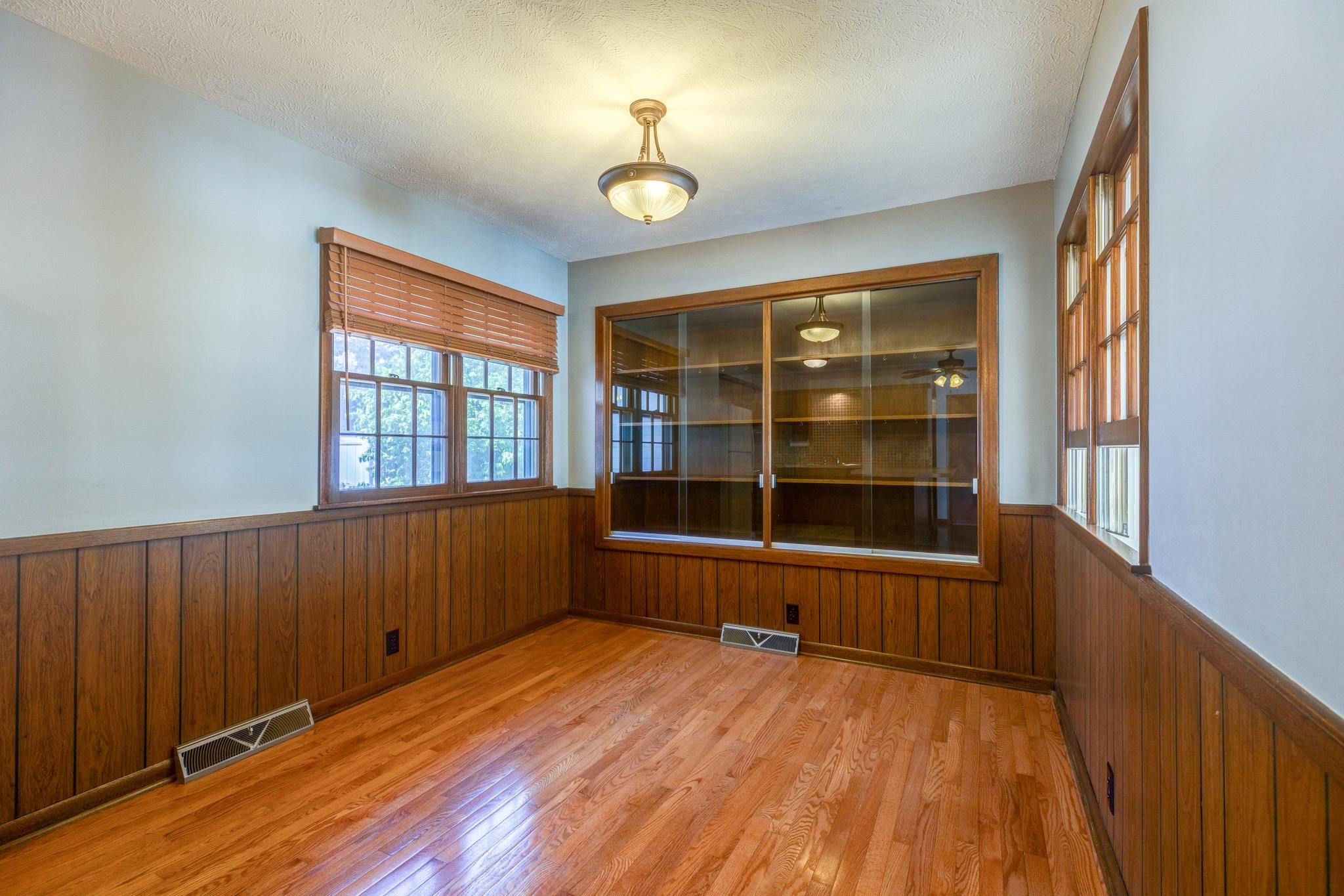 727 E Magnolia Rd, Salina, Kansas image 6