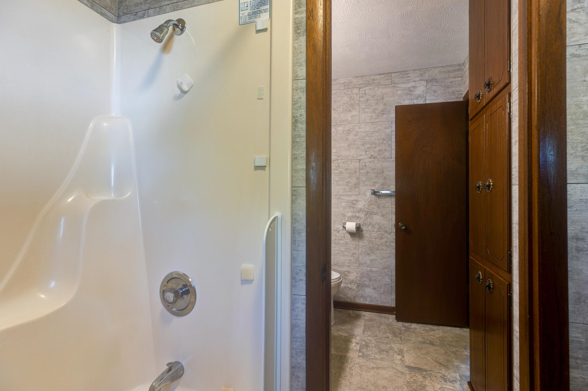 727 E Magnolia Rd, Salina, Kansas image 16
