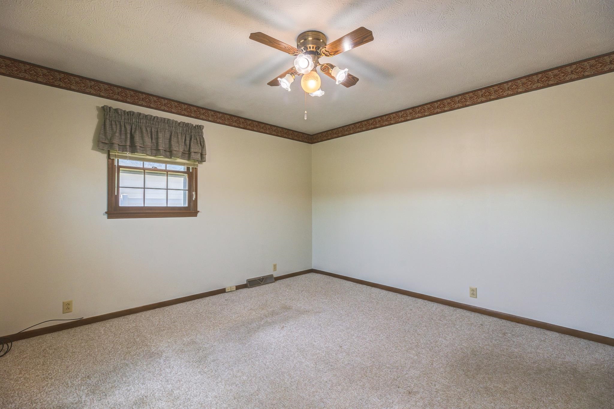 727 E Magnolia Rd, Salina, Kansas image 17