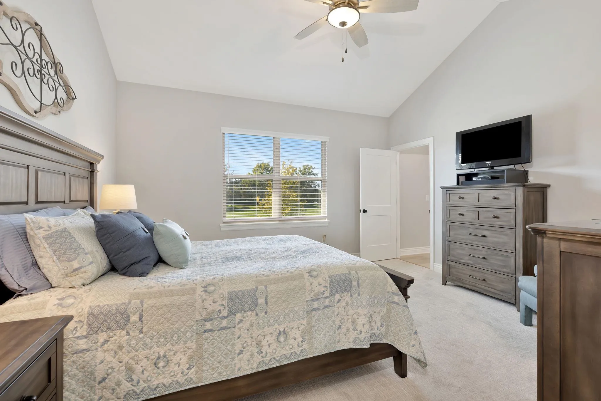 Wichita, Kansas 67205, United States, 4 Bedrooms Bedrooms, ,3 BathroomsBathrooms,Residential,Active,236326