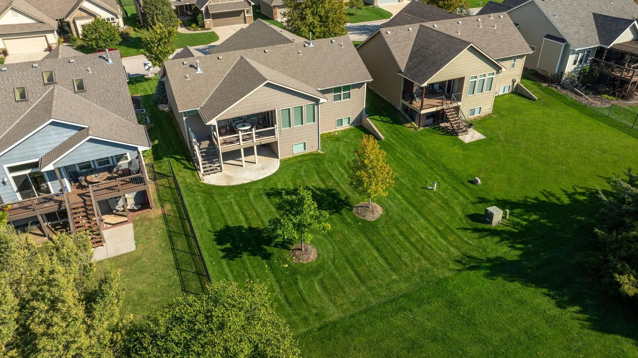 Wichita, Kansas 67205, United States, 4 Bedrooms Bedrooms, ,3 BathroomsBathrooms,Residential,Active,236326