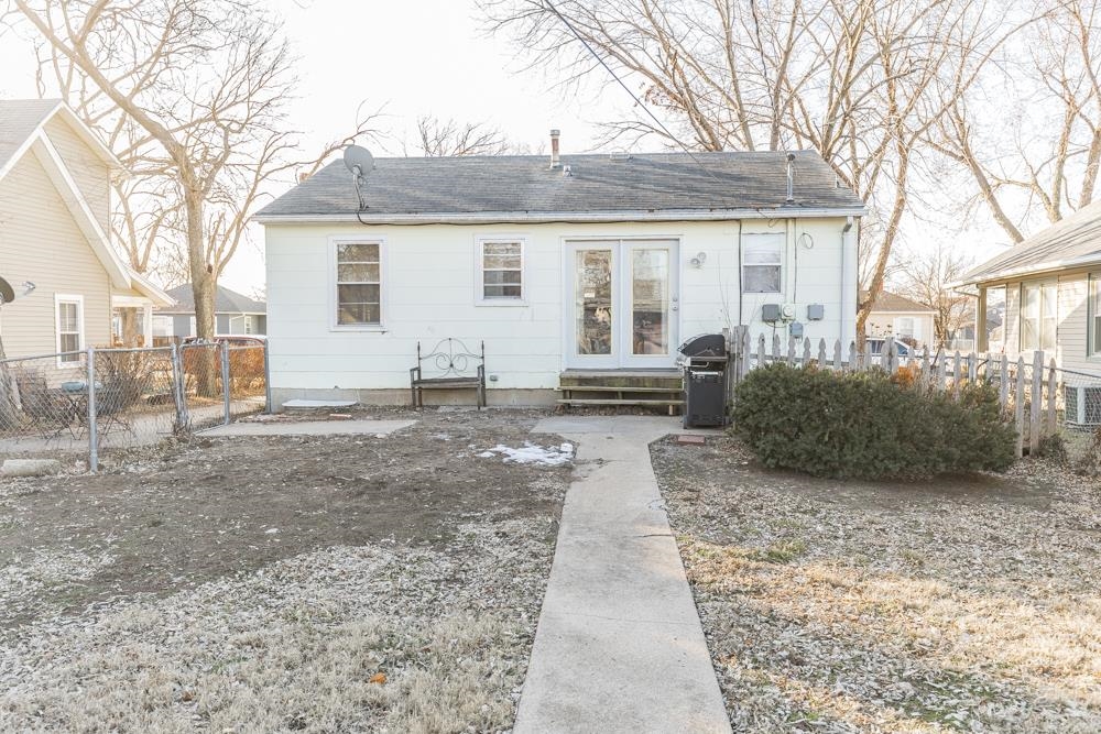 213 E Jewell Ave, Salina, Kansas image 30