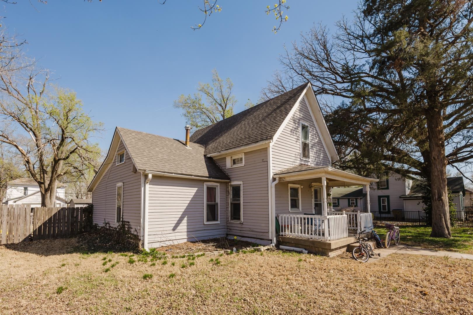 720 N Franklin Ave, Sedgwick, Kansas image 2