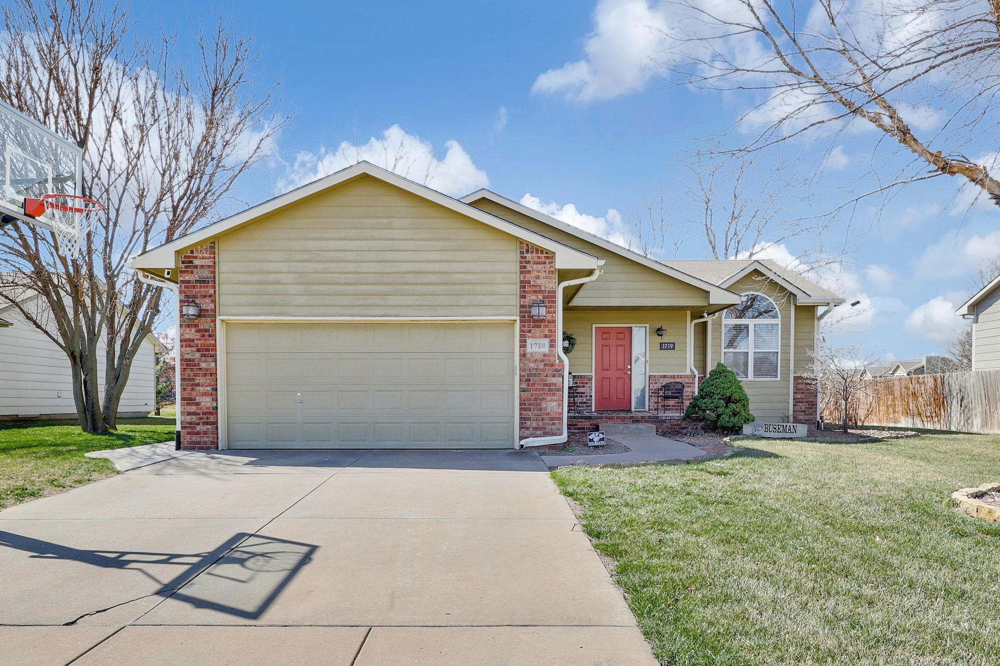 1719 N Black Oak Ct, Andover, Kansas image 1