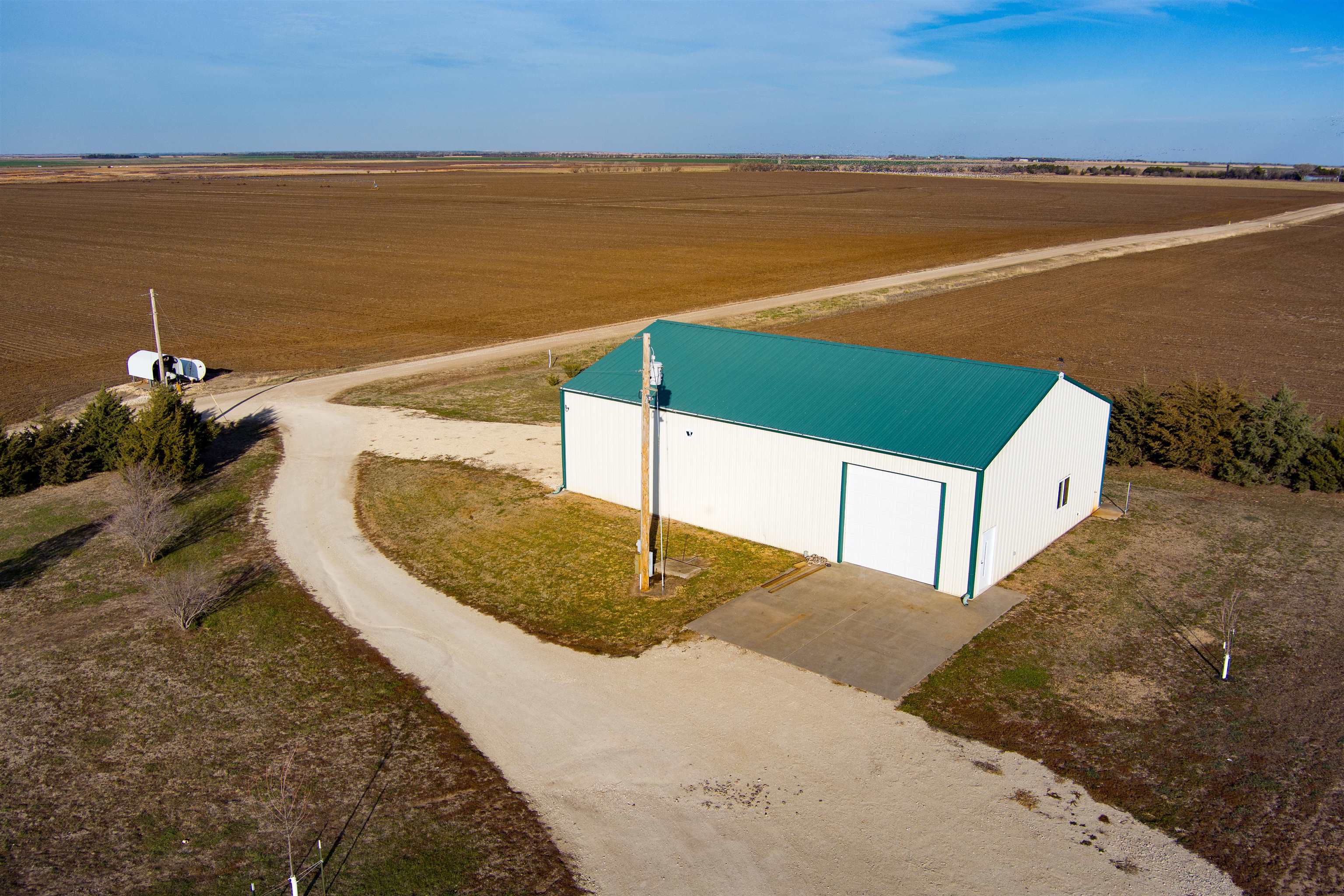 1606 10th Ave, McPherson, Kansas image 31