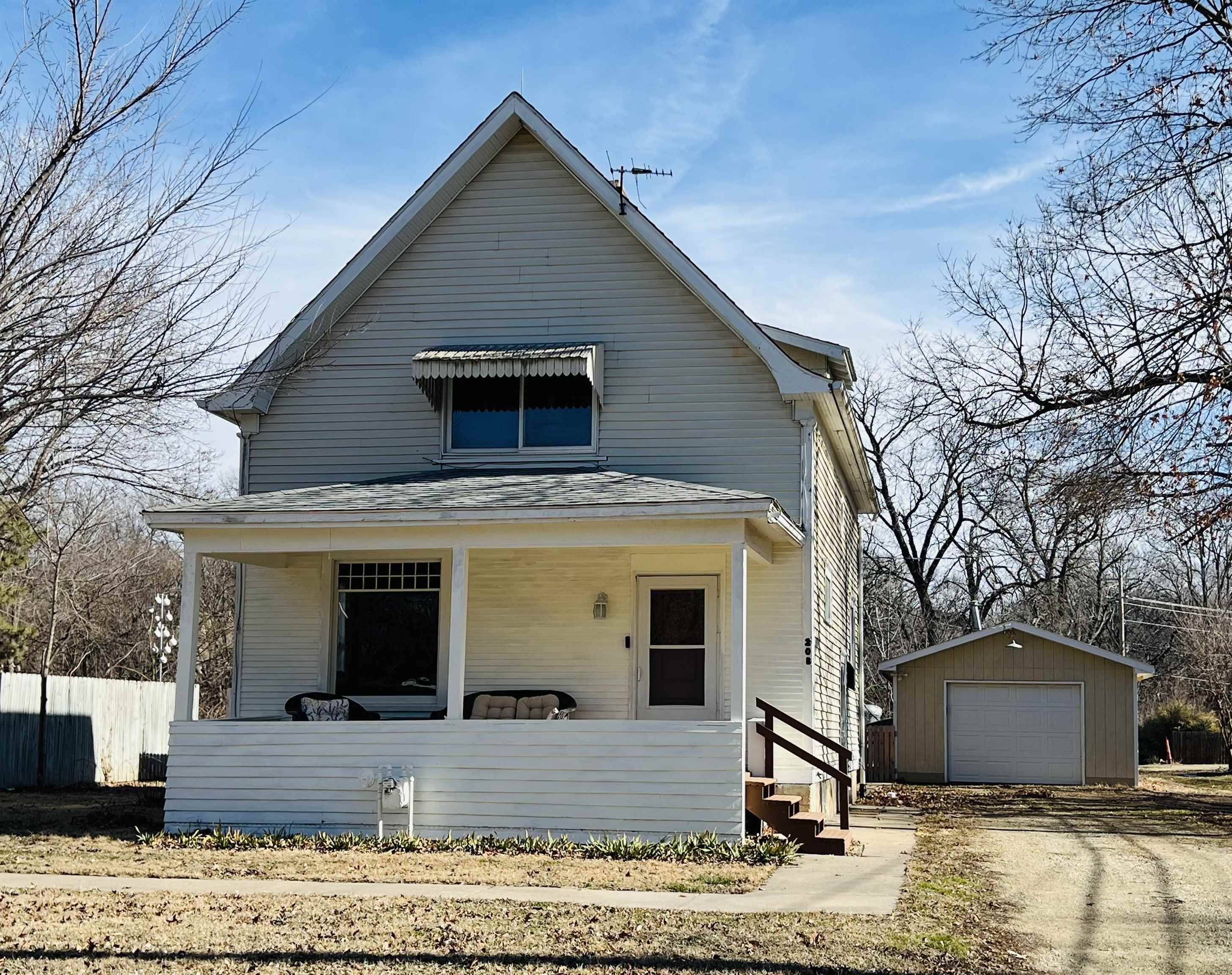 208 N 4th, Marion, Kansas image 1