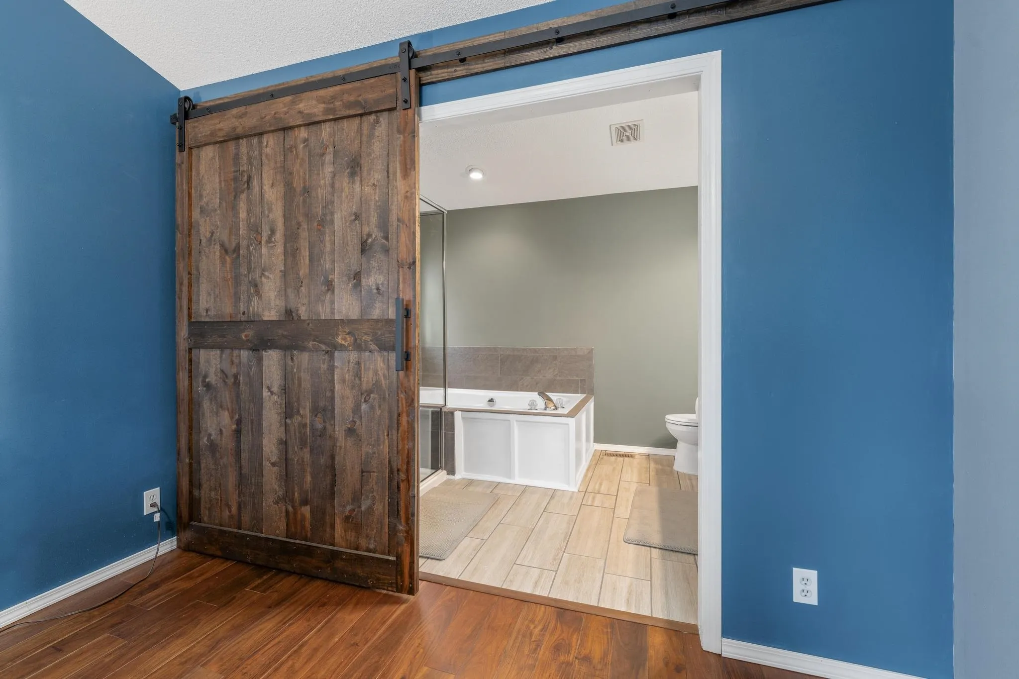 Derby, Kansas 67037, United States, 4 Bedrooms Bedrooms, ,3 BathroomsBathrooms,Residential,Active,150361