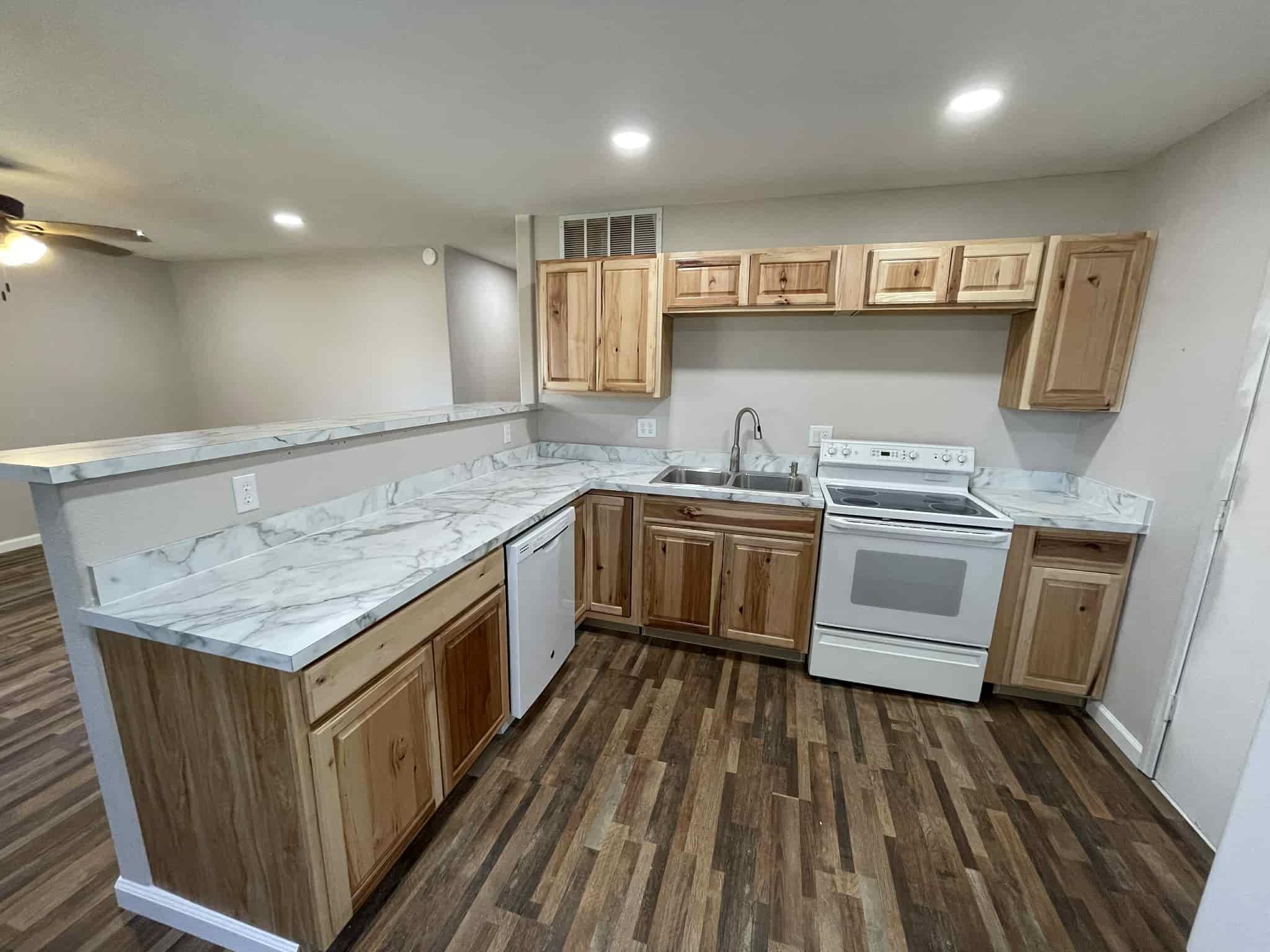 1221 Andrew Ave, Salina, Kansas image 4