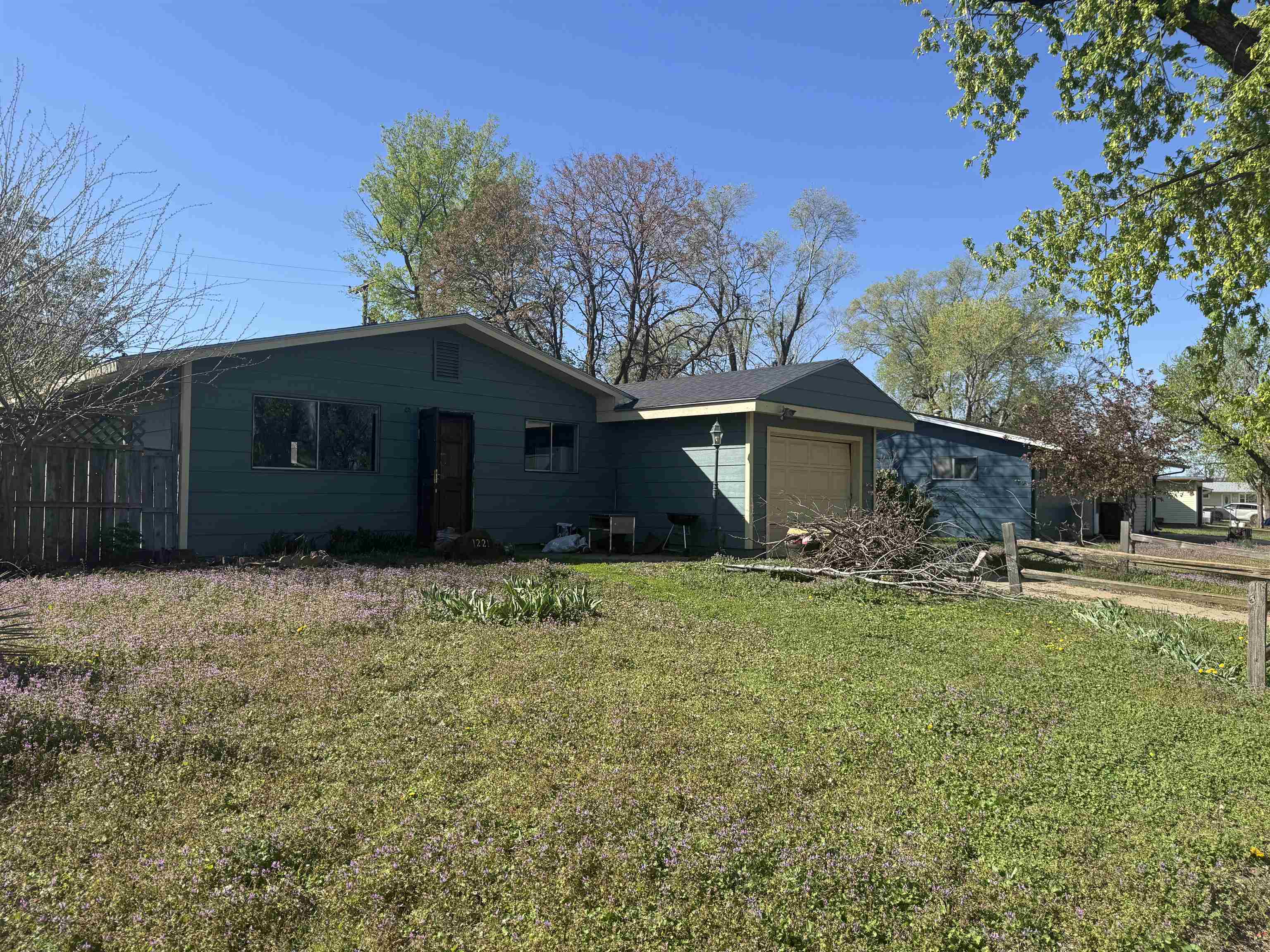 1221 Andrew Ave, Salina, Kansas image 1