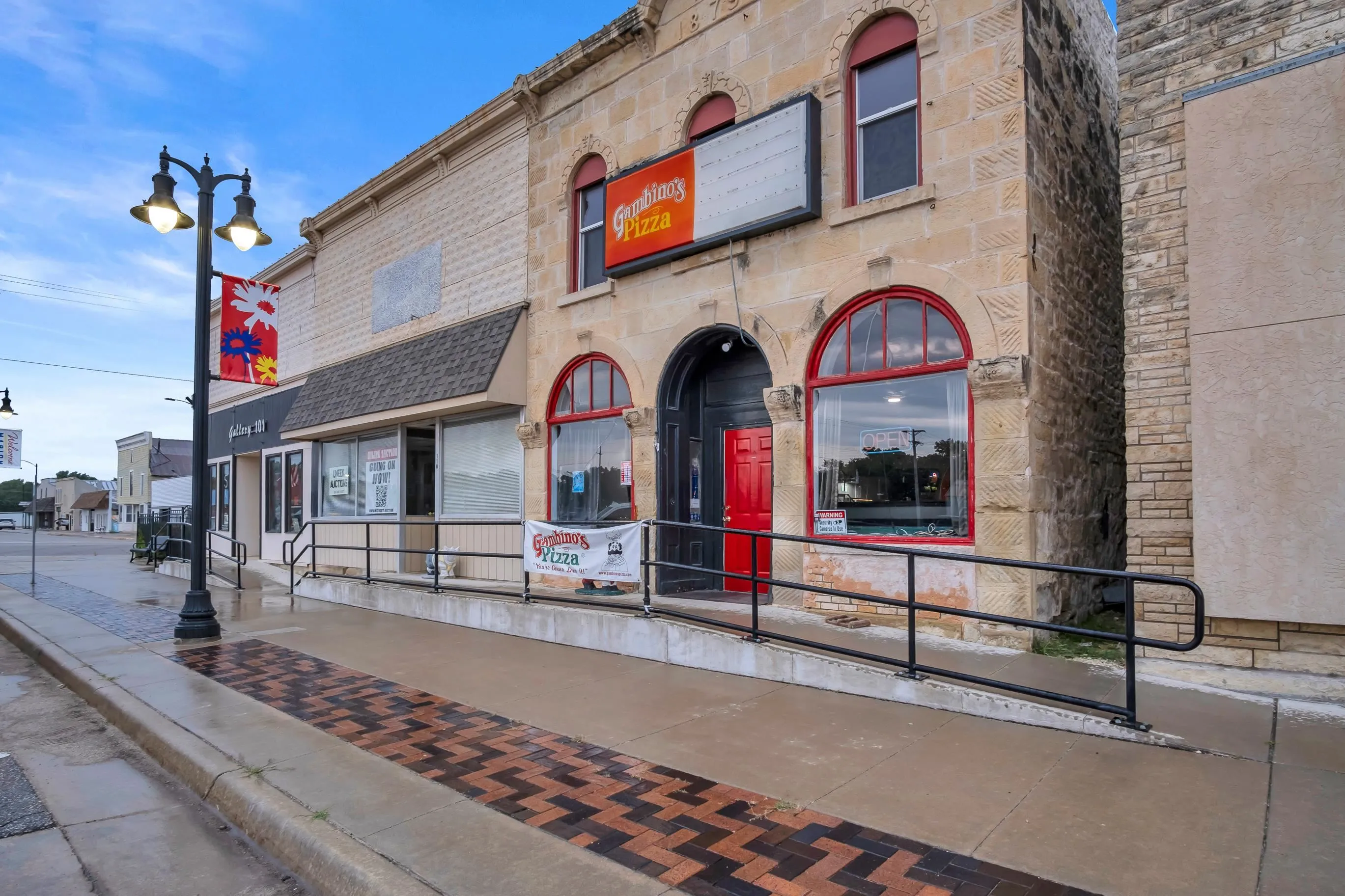 Marion, Kansas 66861, United States, ,Commercial,Active,216002