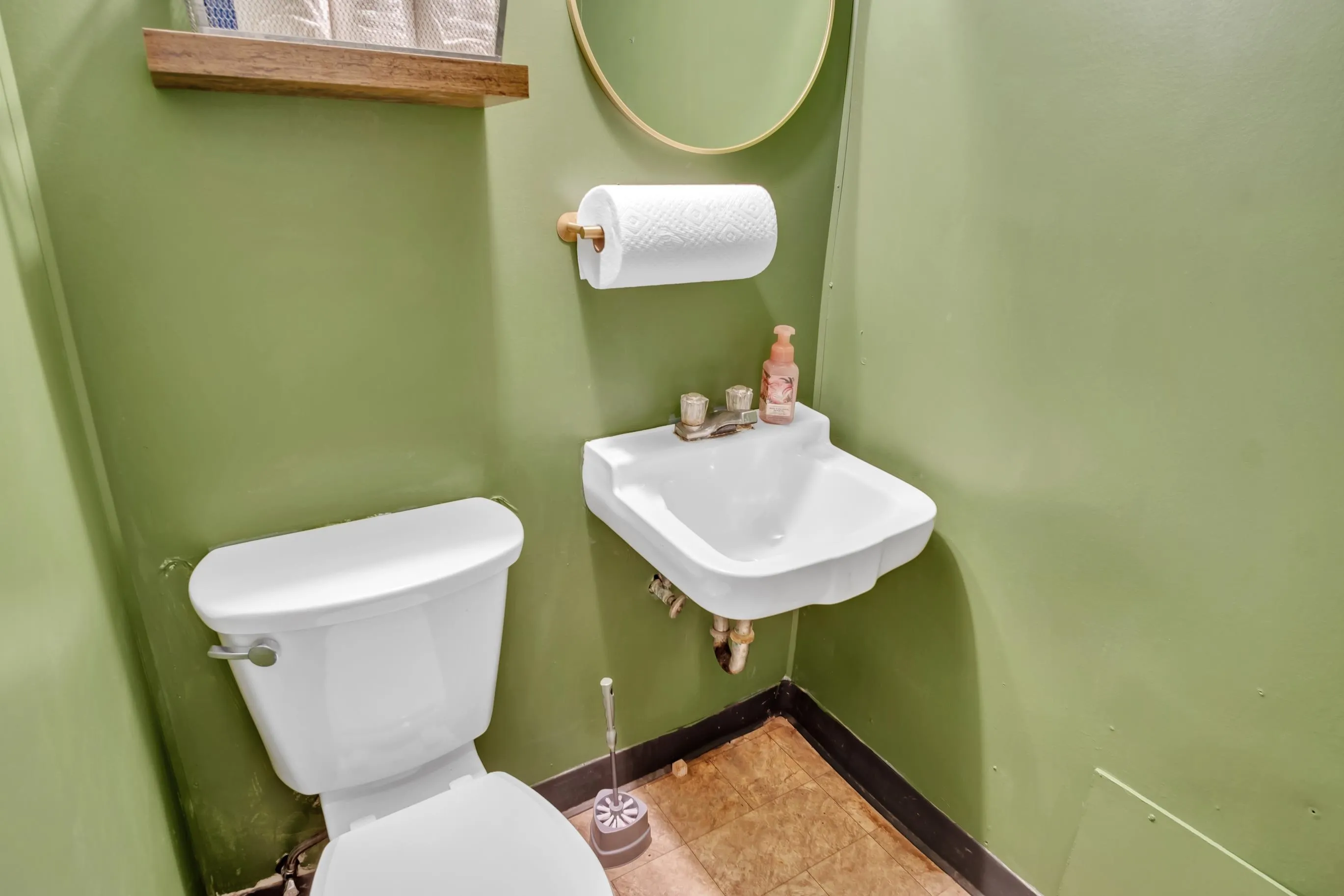 Marion, Kansas 66861, United States, ,Commercial,Active,216002