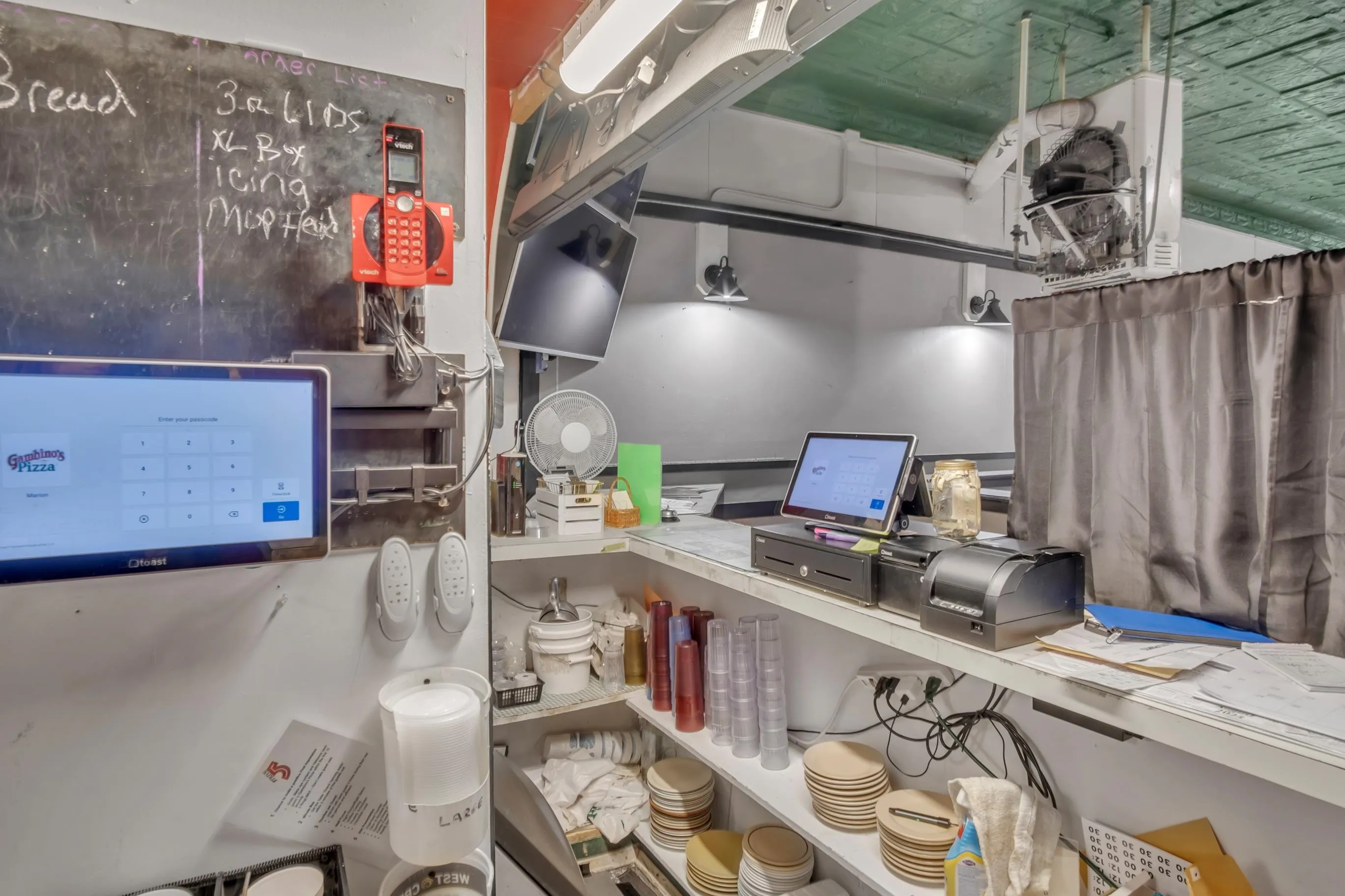 Marion, Kansas 66861, United States, ,Commercial,Active,216002