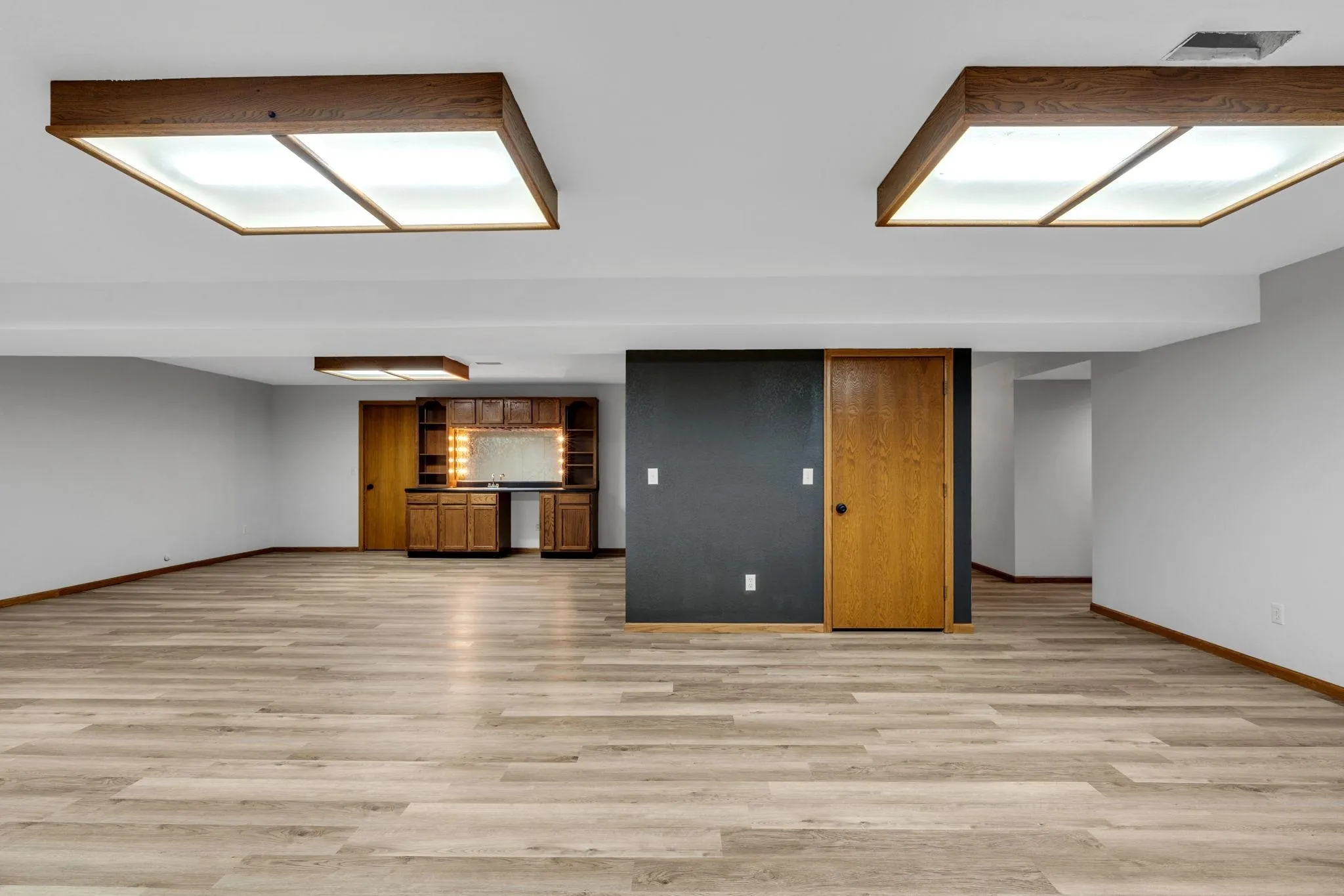 Wichita, Kansas 67230, United States, 4 Bedrooms Bedrooms, ,3 BathroomsBathrooms,Residential,Active,90307