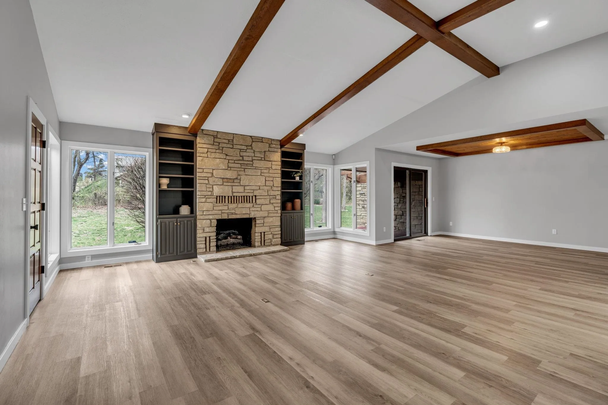 Wichita, Kansas 67230, United States, 4 Bedrooms Bedrooms, ,3 BathroomsBathrooms,Residential,Active,90307