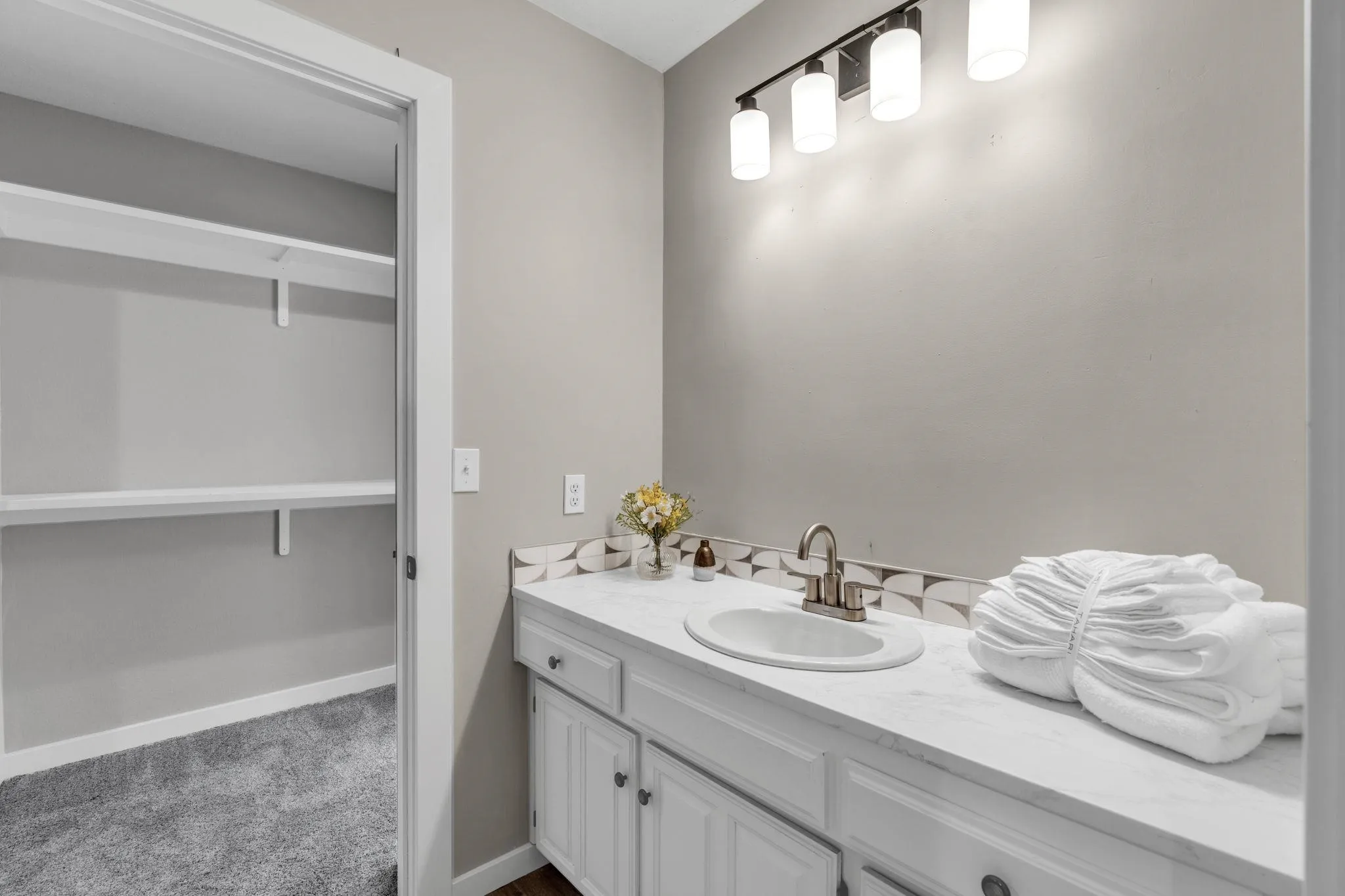 Wichita, Kansas 67230, United States, 4 Bedrooms Bedrooms, ,3 BathroomsBathrooms,Residential,Active,90307