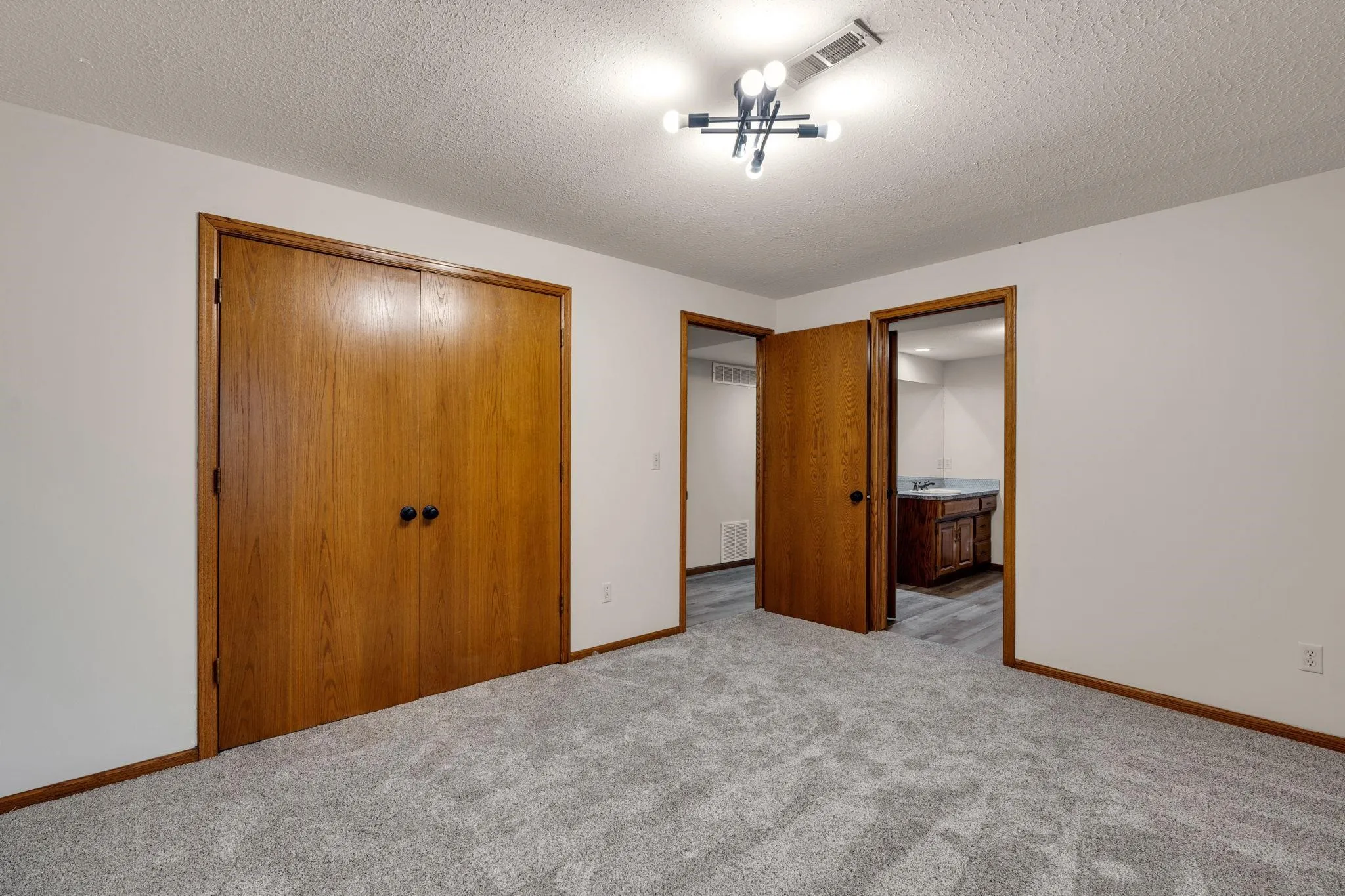 Wichita, Kansas 67230, United States, 4 Bedrooms Bedrooms, ,3 BathroomsBathrooms,Residential,Active,90307