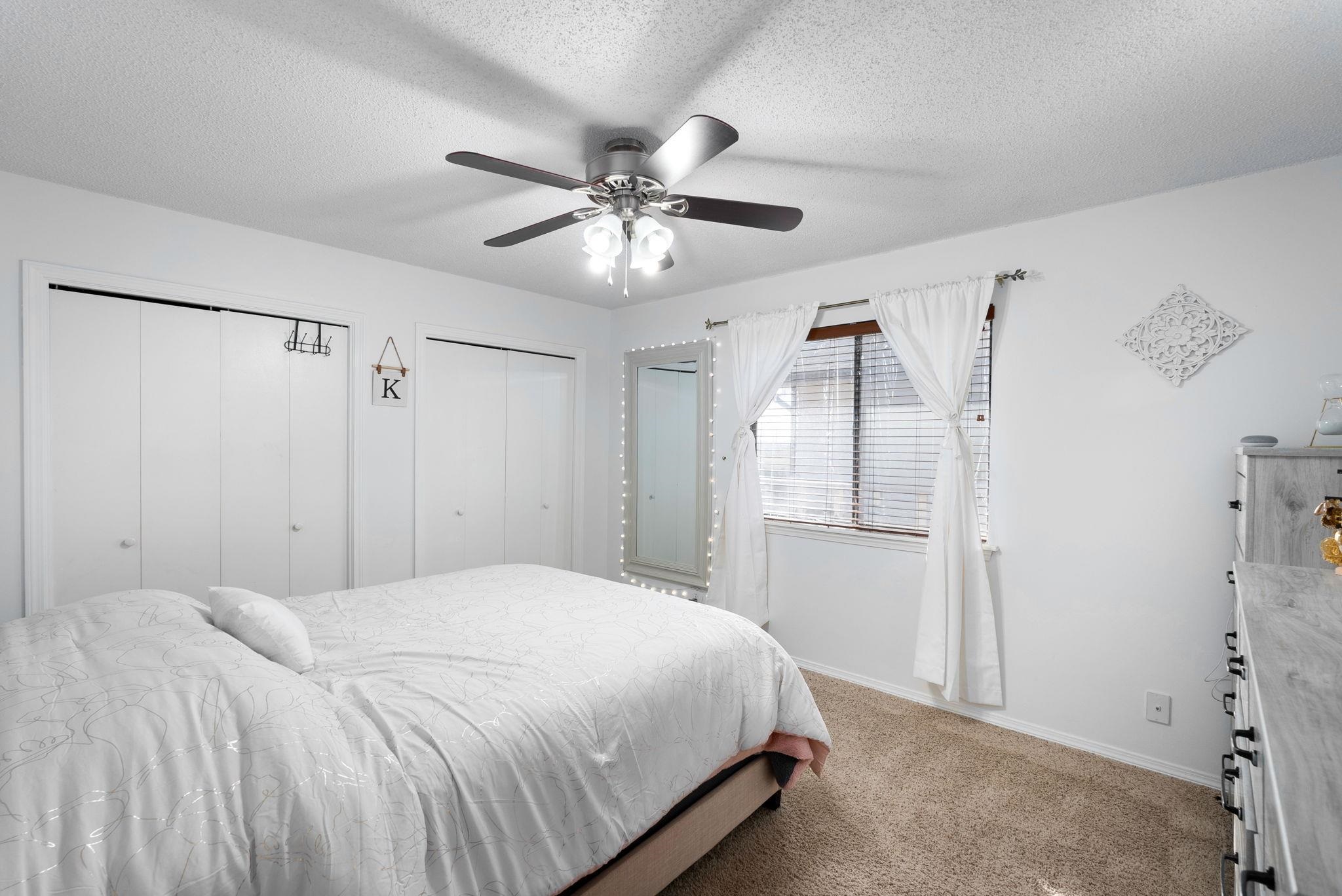 Wichita, Kansas 67212, United States, 2 Bedrooms Bedrooms, ,2 BathroomsBathrooms,Residential,Pending,63708