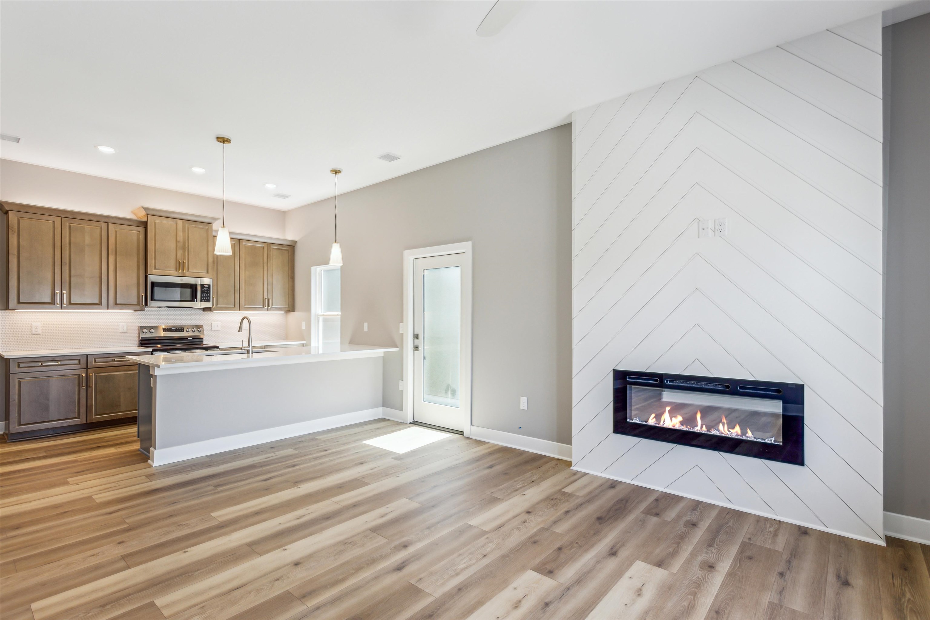 421 E Lexington Ln, Andover, Kansas image 3