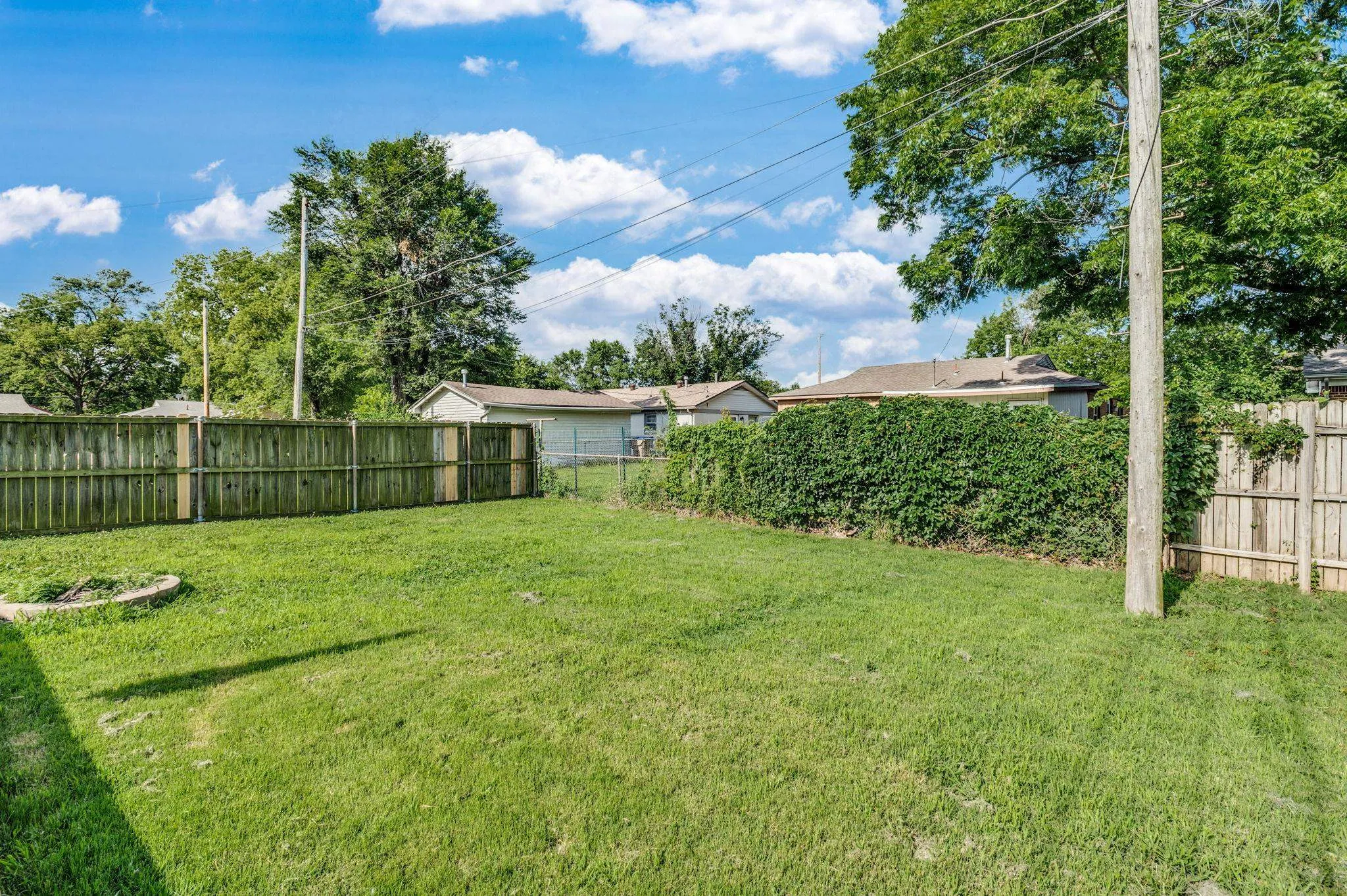 Derby, Kansas 67037, United States, 3 Bedrooms Bedrooms, ,1 BathroomBathrooms,Residential,Pending,161288