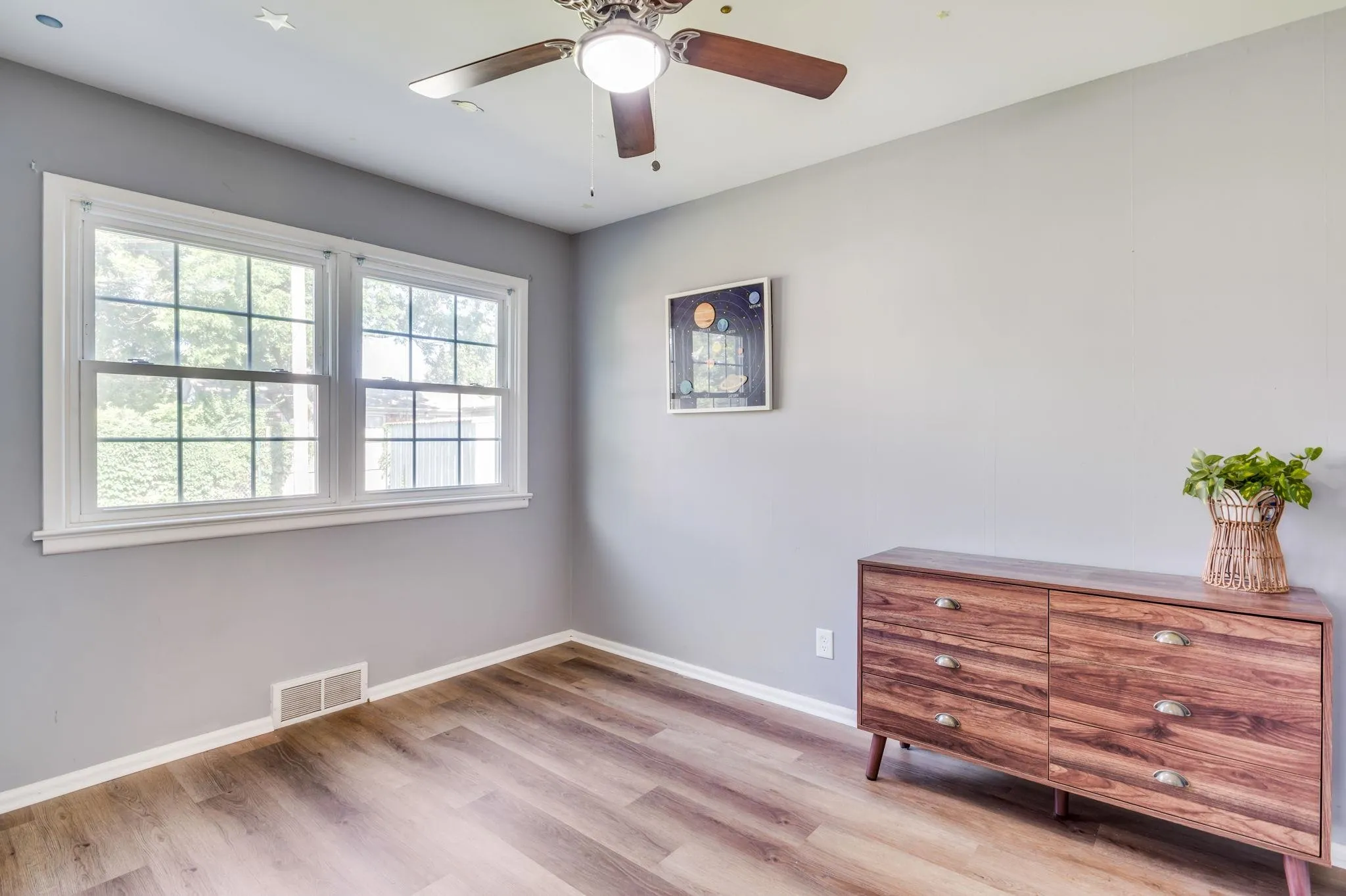 Derby, Kansas 67037, United States, 3 Bedrooms Bedrooms, ,1 BathroomBathrooms,Residential,Pending,161288