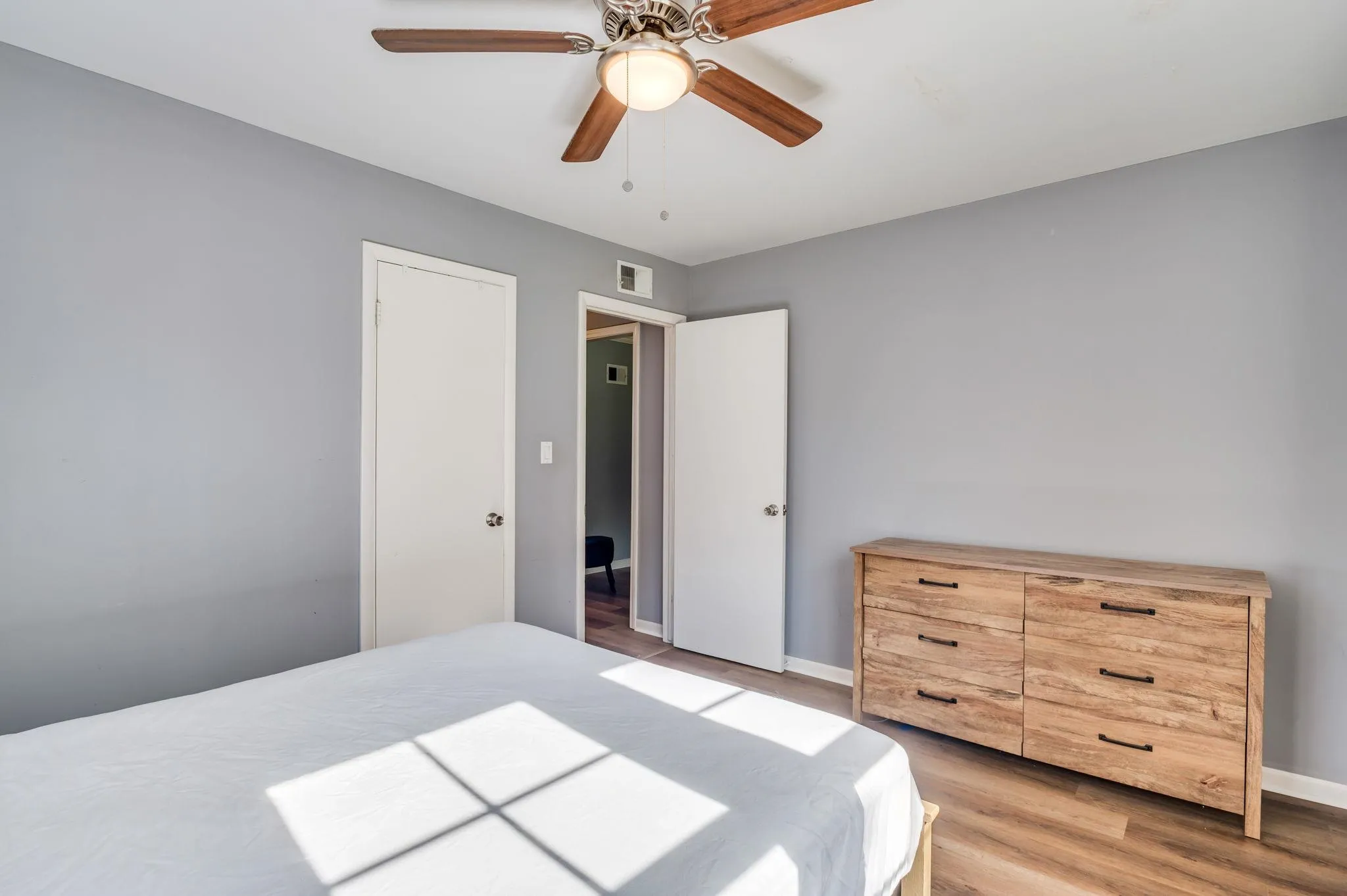 Derby, Kansas 67037, United States, 3 Bedrooms Bedrooms, ,1 BathroomBathrooms,Residential,Pending,161288