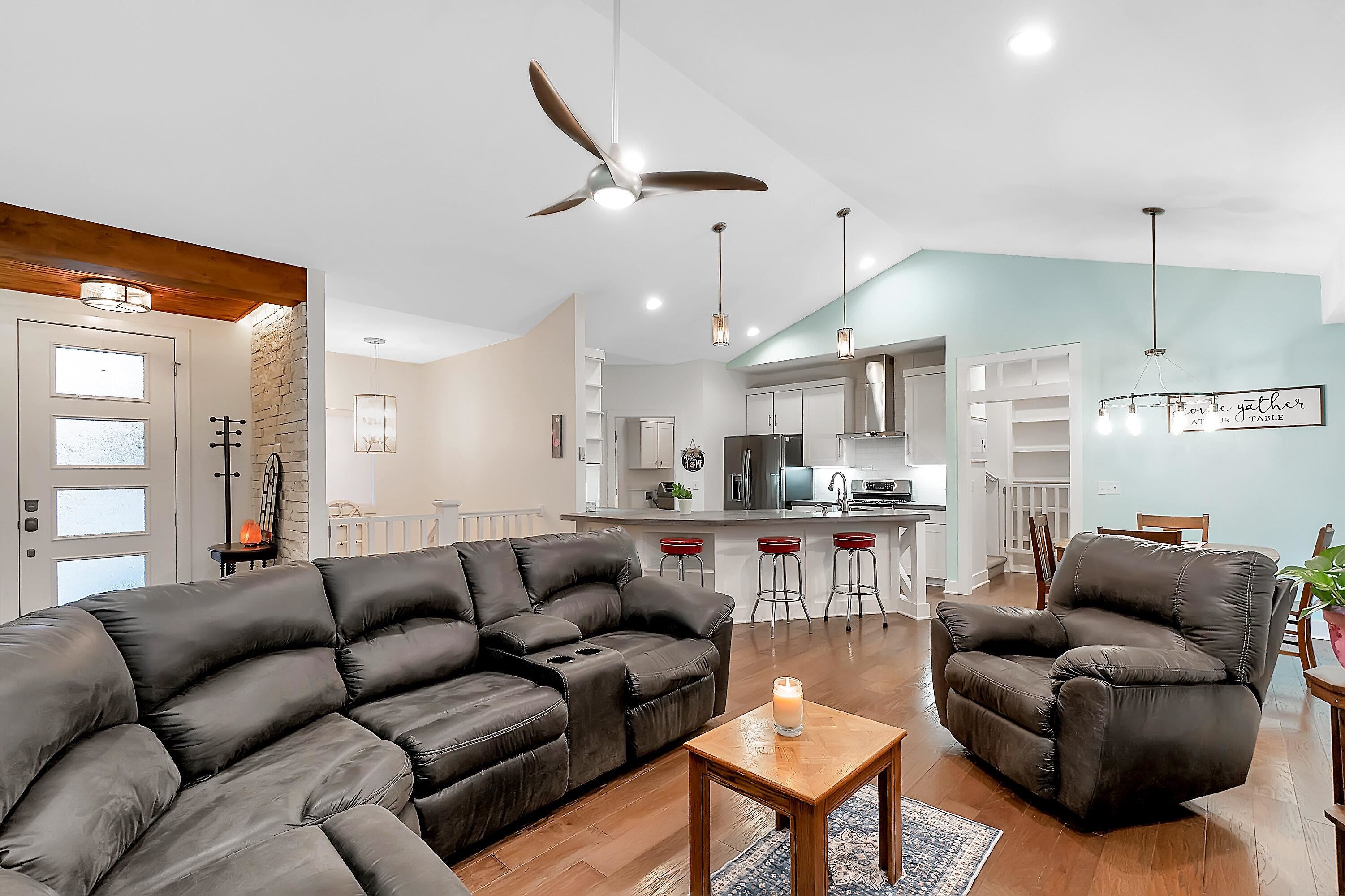 2400 N Fairway Ln, Derby, Kansas image 5