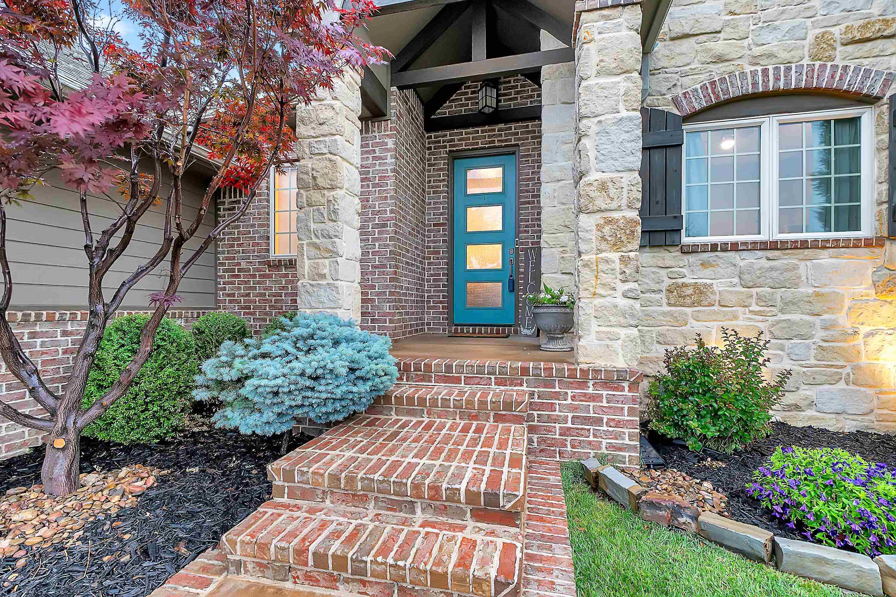 2400 N Fairway Ln, Derby, Kansas image 3