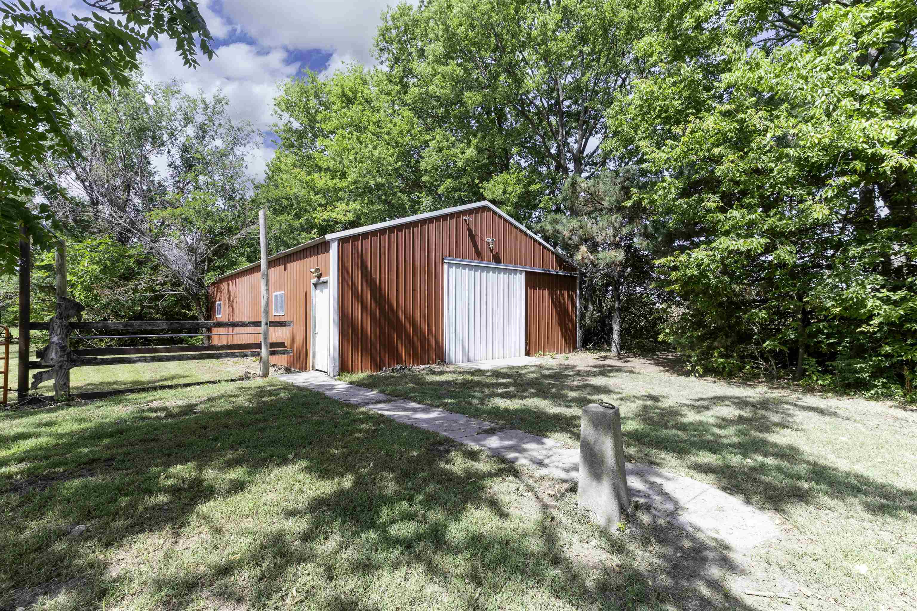 2819 SW Fulton Rd, Towanda, Kansas image 29