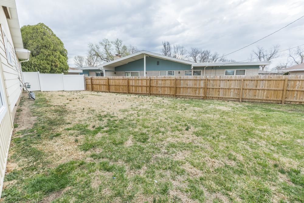2044 Quincy Cir, Salina, Kansas image 23