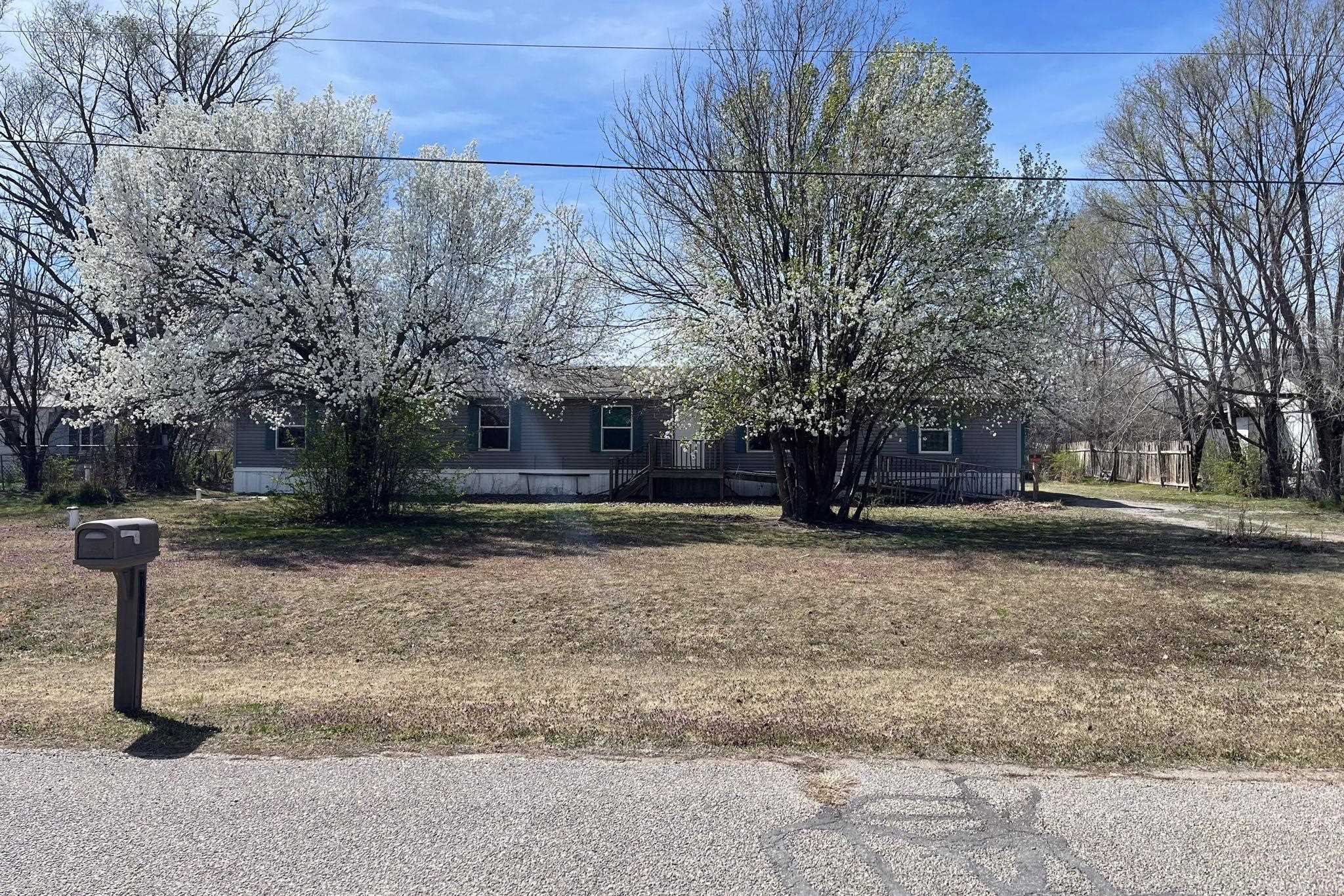7047 S Volutsia St, Wichita, Kansas image 1