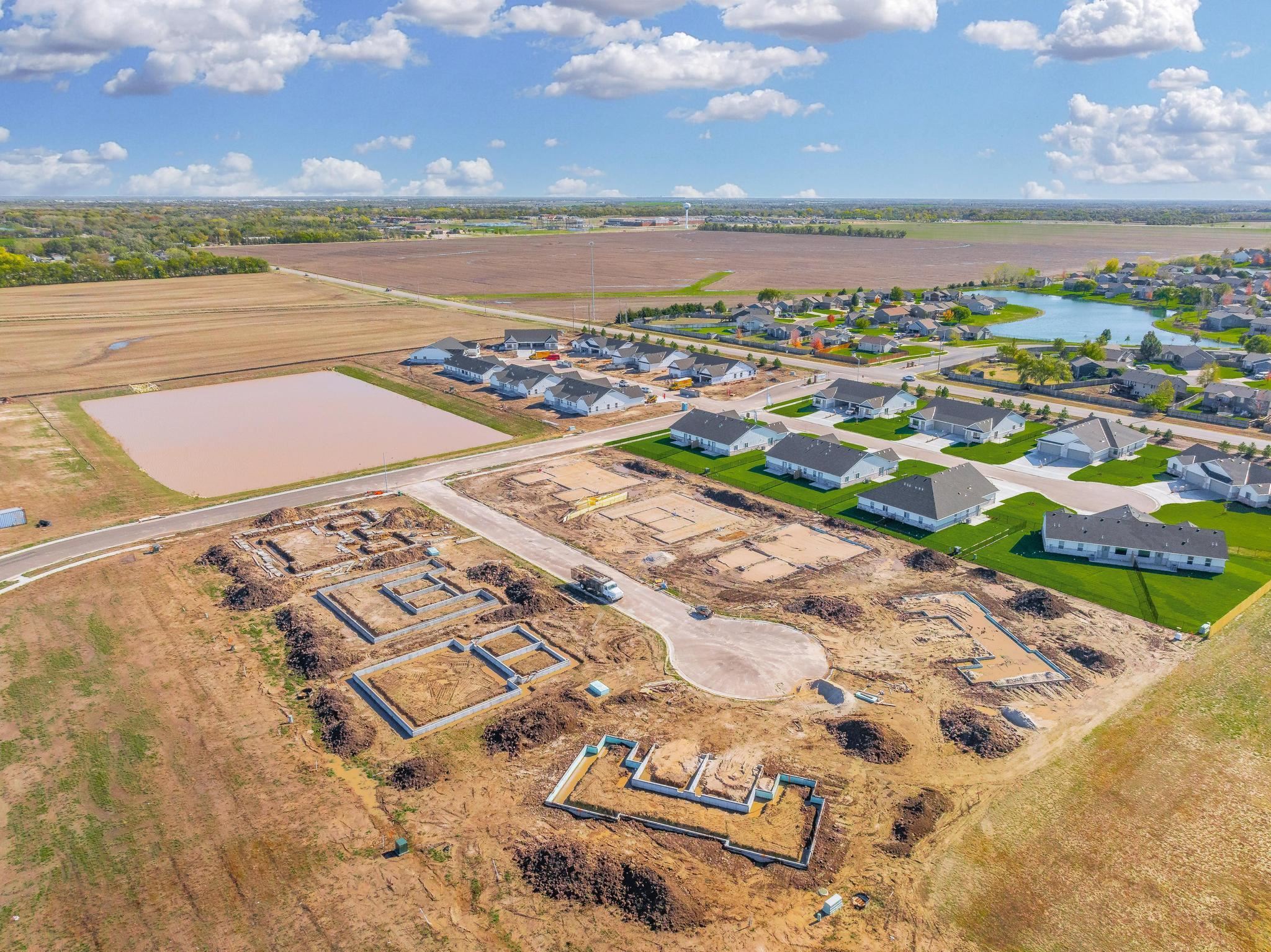 2326 S Spring Hill Ct, Goddard, Kansas image 36