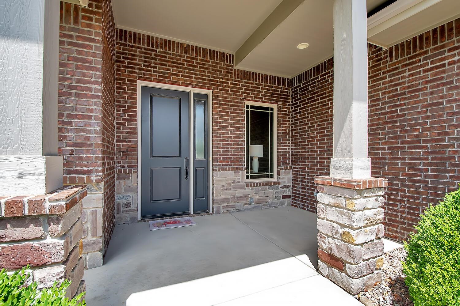 2211 N Chestnut Ct, Augusta, Kansas image 5