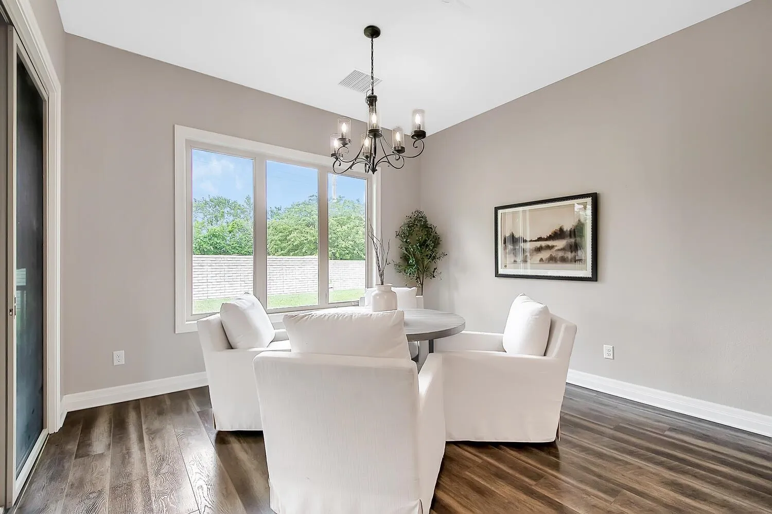 Augusta, Kansas 67010, United States, 3 Bedrooms Bedrooms, ,2 BathroomsBathrooms,Residential,Active,135727