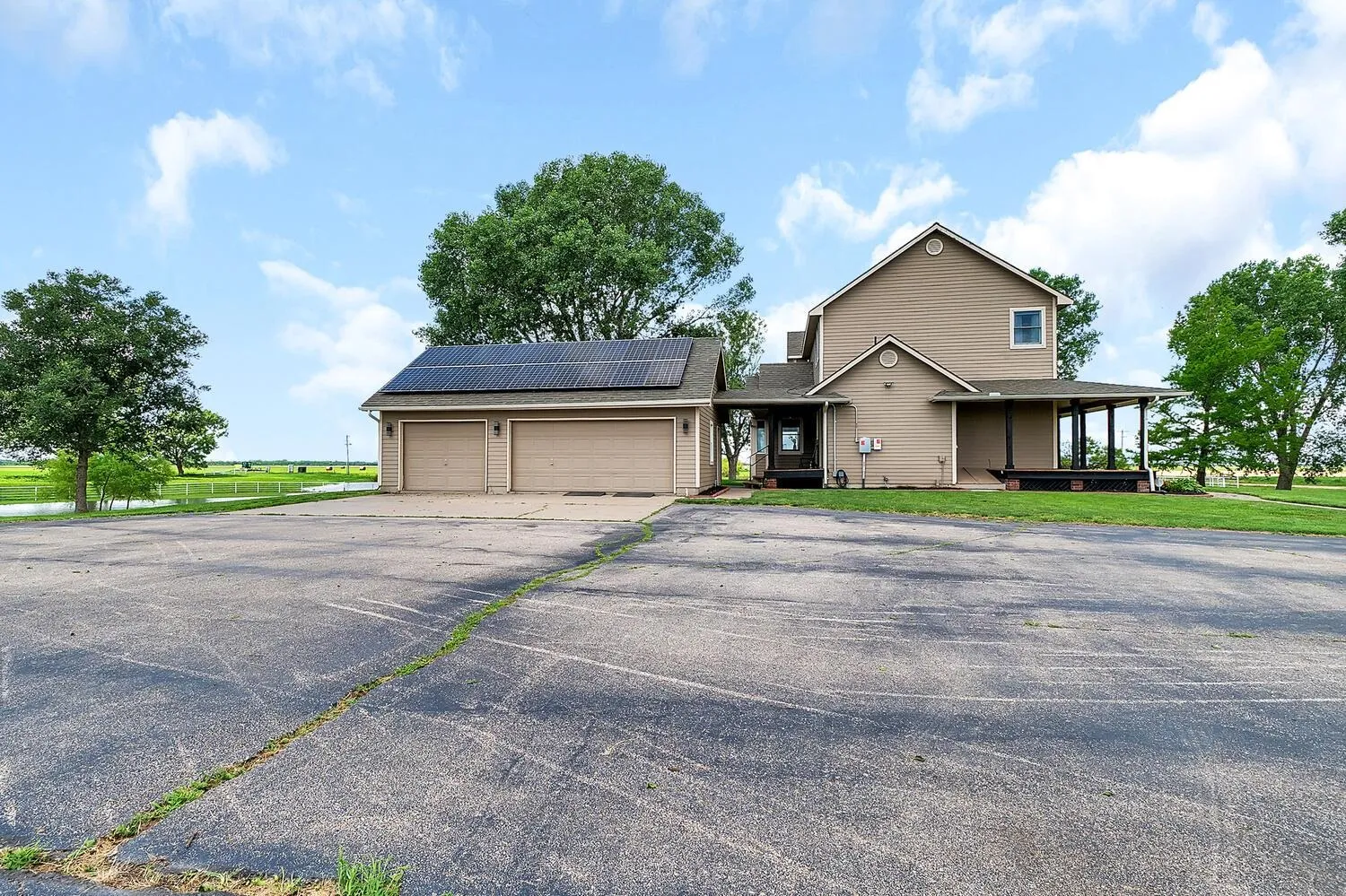 Sedgwick, Kansas 67135, United States, 7 Bedrooms Bedrooms, ,5 BathroomsBathrooms,Residential,Active,154874