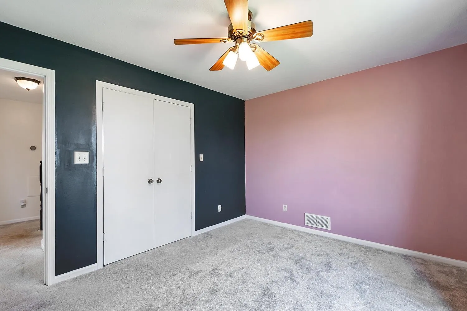 Sedgwick, Kansas 67135, United States, 7 Bedrooms Bedrooms, ,5 BathroomsBathrooms,Residential,Active,154874